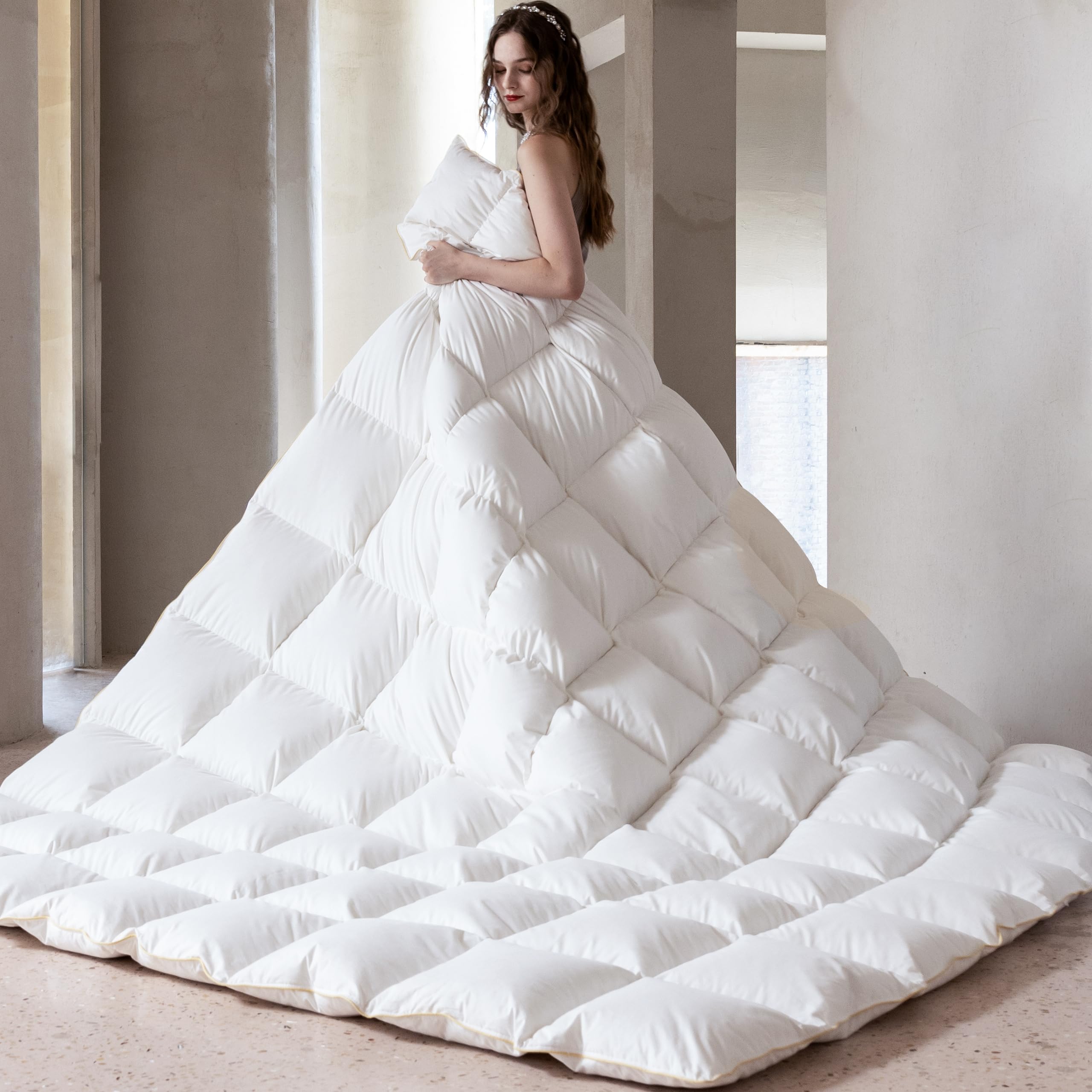 KAKABELL Goose Down Feather Fiber Comforter Super King Size Noiseless Duvet Insert with Premium Egyptian Cotton Blend Cover Medium Warm Soft Down