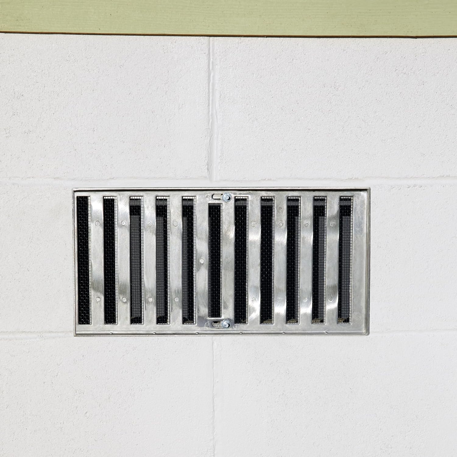 GAF Master Flow 8" x 16" Grate Style Foundation Vent with 28 sq. in. NFA – Prevents Moisture buildup & Foundation Decay with Optimal Airflow - Durable die-cast Aluminum Construction