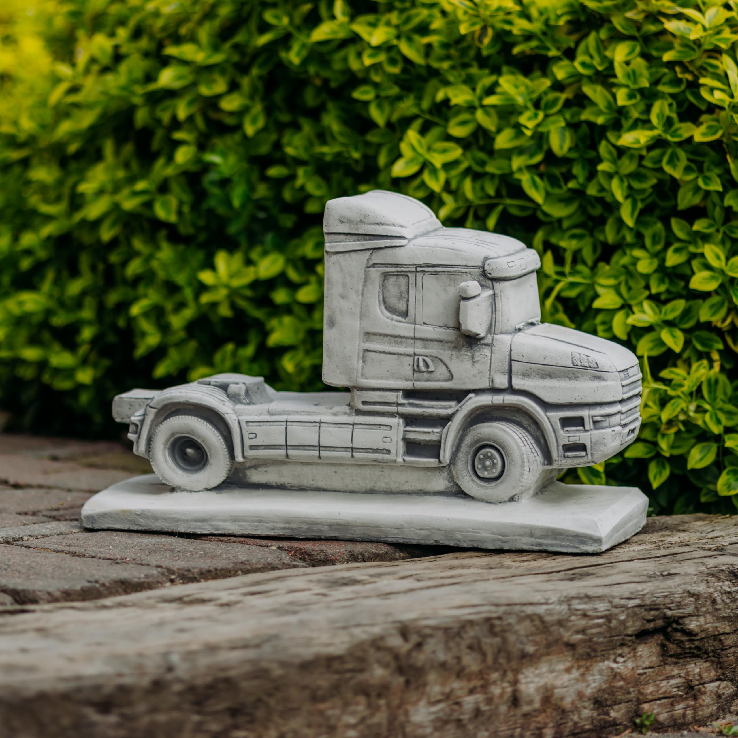 gartendekoparadies.de Trattore da giardino in pietra, 46 x 21 x 29 cm, grigio, calcestruzzo bianco, 23 kg, resistente al gelo