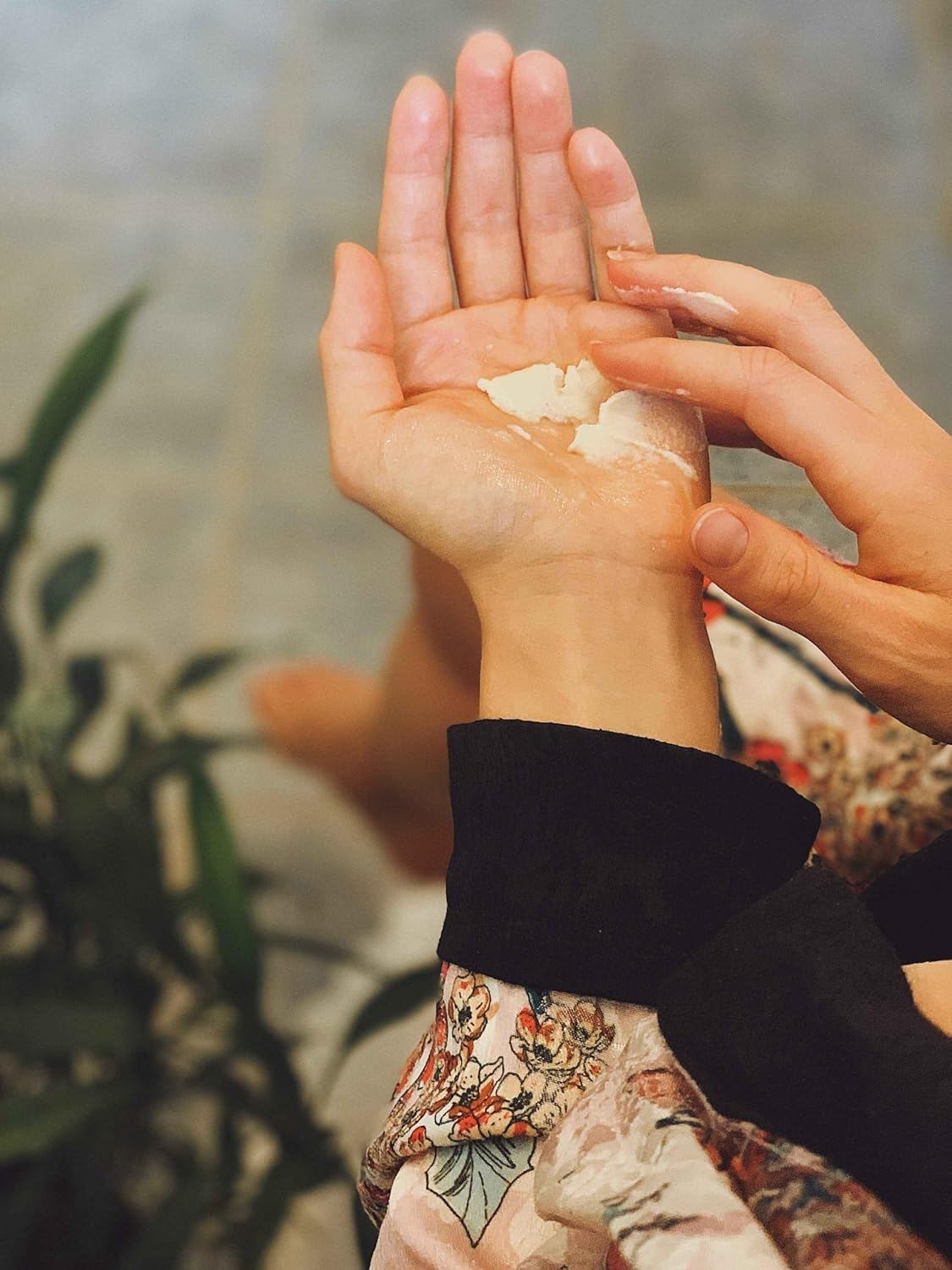 Sun Potion Unrefined Shea Butter Raw | 100% Pure Wildcrafted African Shea Nut Butter | Natural Moisturizer for Skin & Body | Non-GMO | No Added Fragrances | Chemical Free | 222g