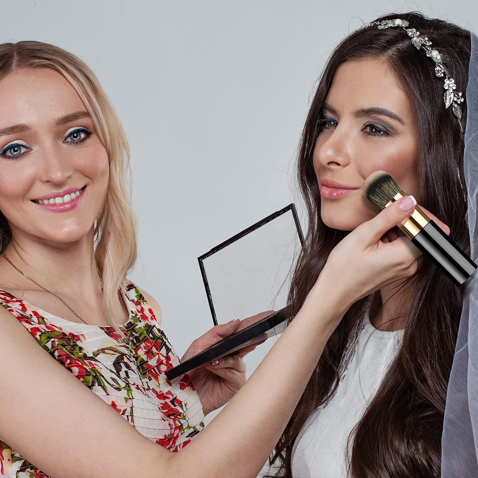 2 X Einziehbare Make-up-Pinsel – Teleskop-Kabuki-Pinsel, Rund, Für Puder & Foundation, Schwarz & Weiß