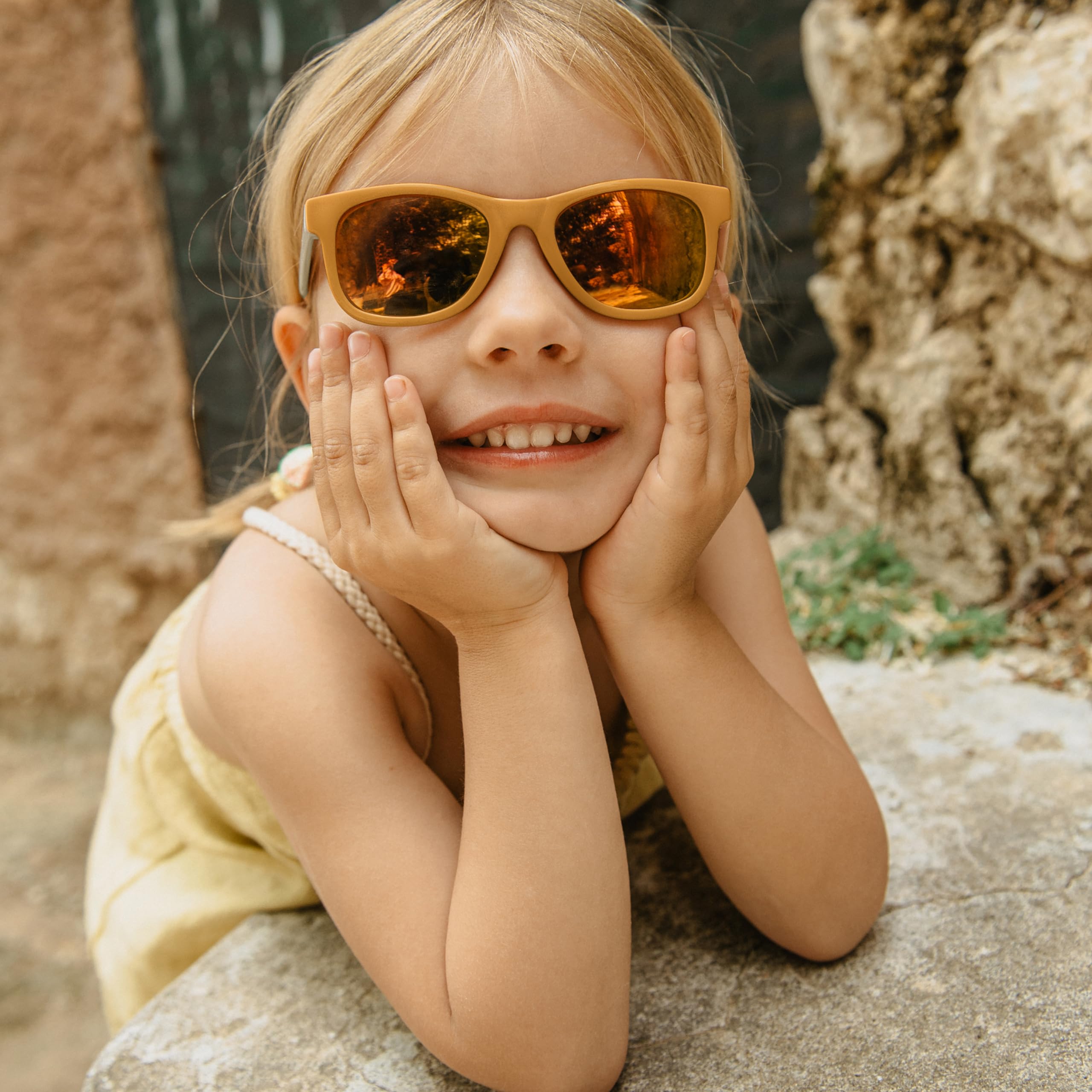 SUAVINEX, Lunettes de Soleil pour Enfants de 2 à 3 Ans, Lunettes Polarisées avec filtre UV 400, 100% Protection UVA et UVB, CAT 3, avec Étui et Bandeau, Très Flexibles et Légères