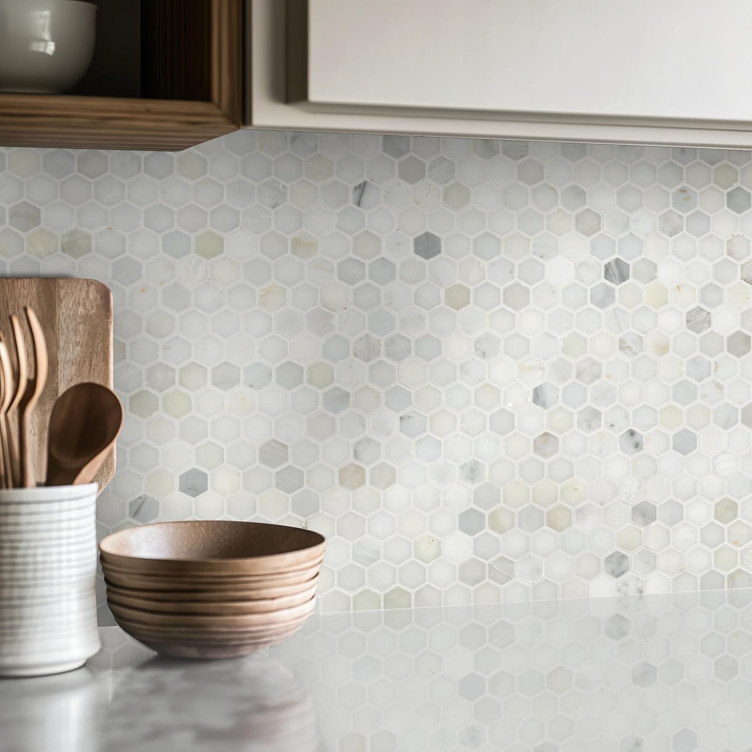 MSI Calacatta Gold Polished Marble Hexagon Mesh Mounted Mosaic Tile