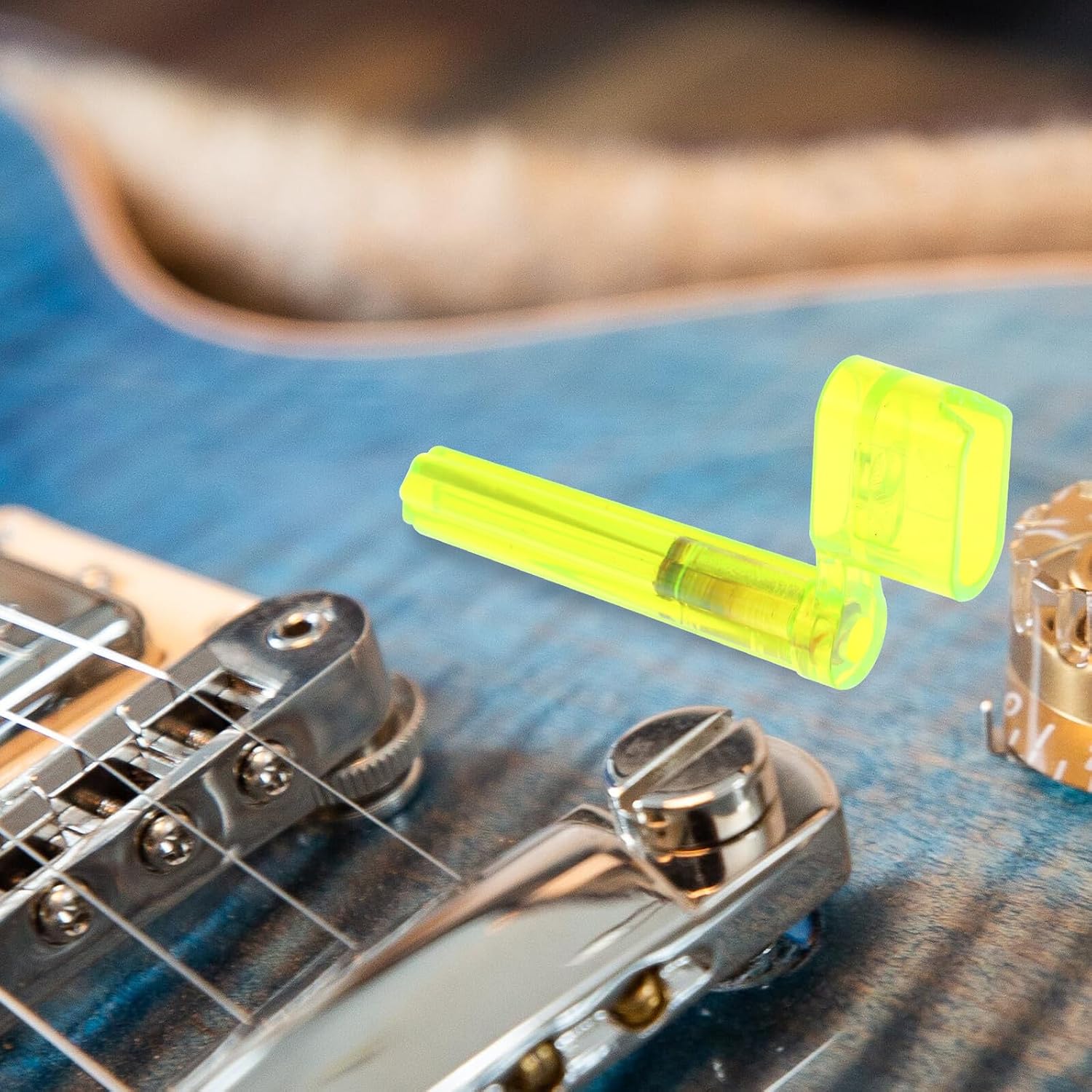 Guitar Peg Winder Tool for String Maintenance, Compact ABS Blue