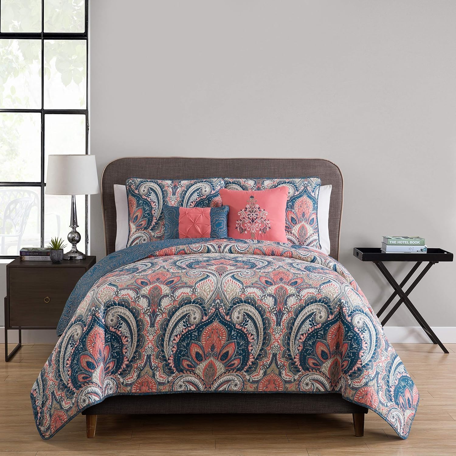 VCNY Home - King Comforter Set, 5-Piece Reversible Bedding with Matching Shams & Pillows, Paisley Room Decor (Casa Re'al Coral, King)