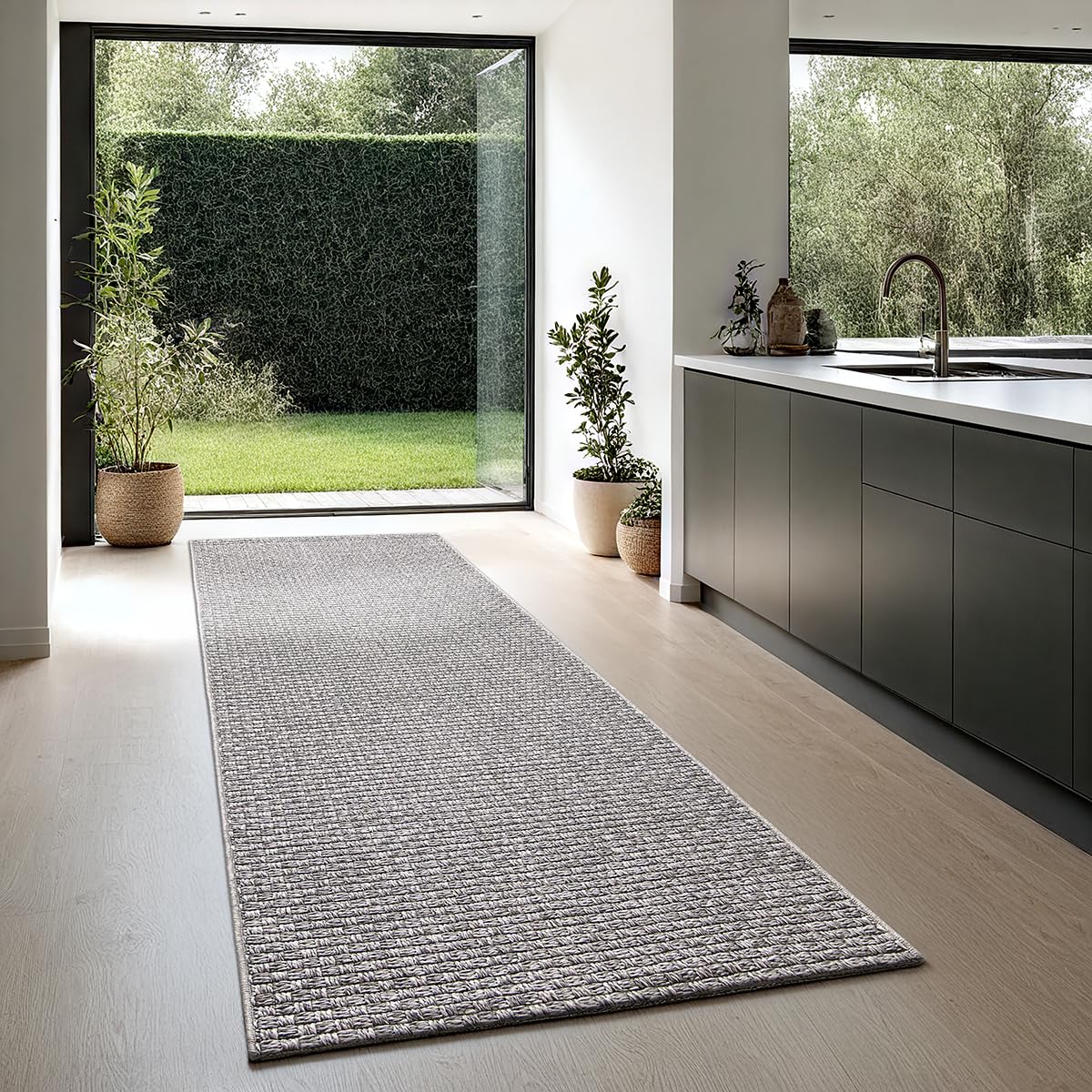 the carpet Maldives – Durable outdoor rug with Boho and Vintage design, weather-resistant and easy to clean, for balcony, terrace & garden, Grey, 80 x 250 cm
