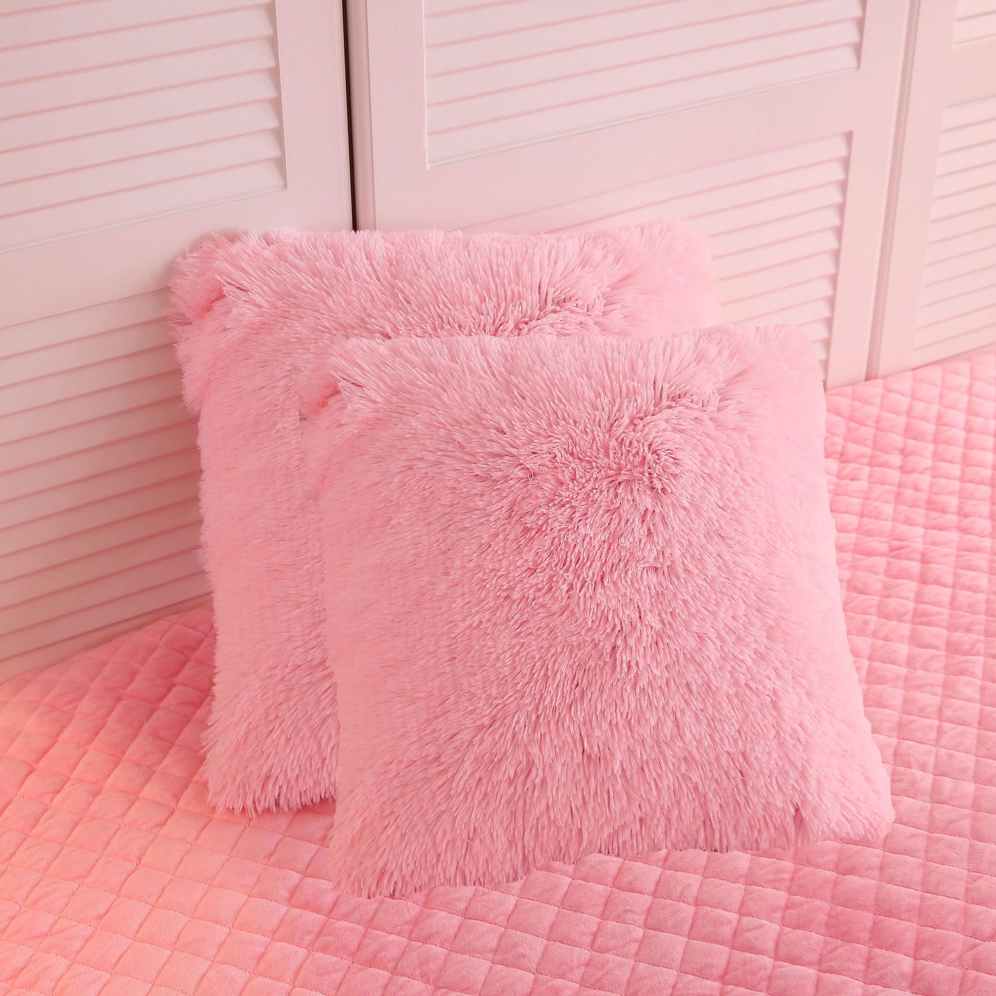 LIFEREVO 2 Pack Fluffy Faux Fur Pillow Covers,18 x 18 Inches Throw Pillow Shams,Luxury Decorative Furry Pillowcases Cushion Cover for Bed Couch Sofa, Zipper Closure, Pink