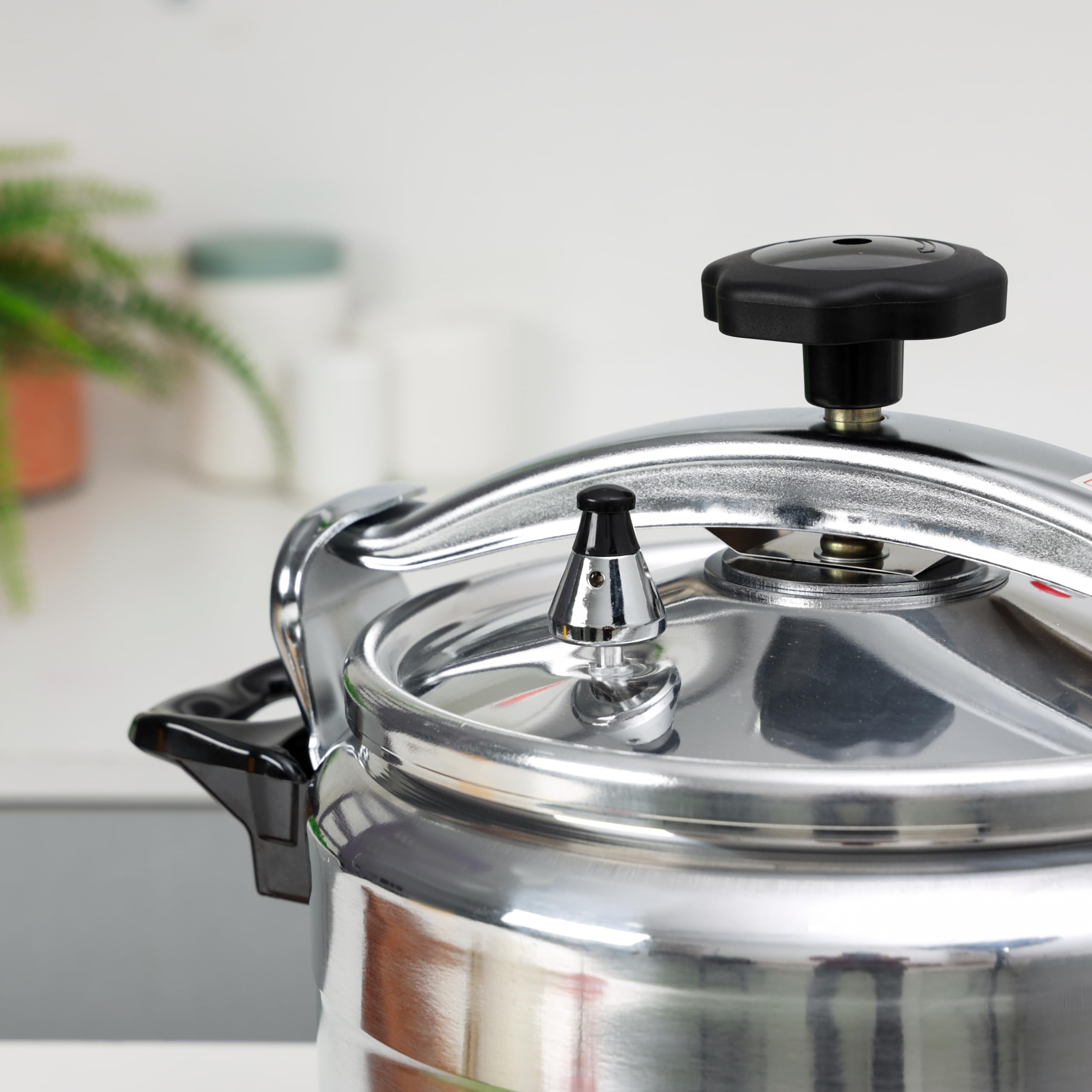 Delcasa 5/7/9/11/15 Liter Aluminum Pressure Cooker Equipped with Multi Safety Device and Unique Pressure Indicator Durable Aluminum Alloy Construction with Firm Handles Silver (DC3202, 11 LTR)