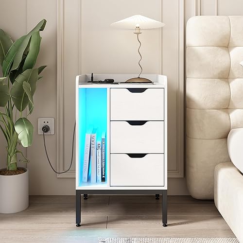 Mesita de noche con estación de carga y luces LED, mesita de noche blanca con tomas de corriente, mesa auxiliar de diseño moderno con 3 cajones, disponible en Yaxa Peru