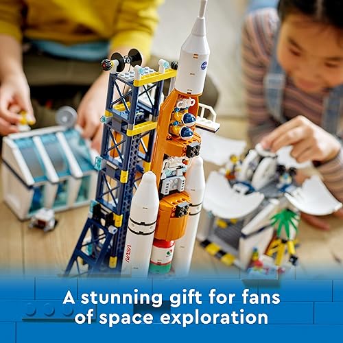 Miniatura 6 de LEGO City Rocket Launch Center - Juego de juguetes de construcción 60351, juguete espacial inspirado en la NASA con cohete, torre de lanzamiento,