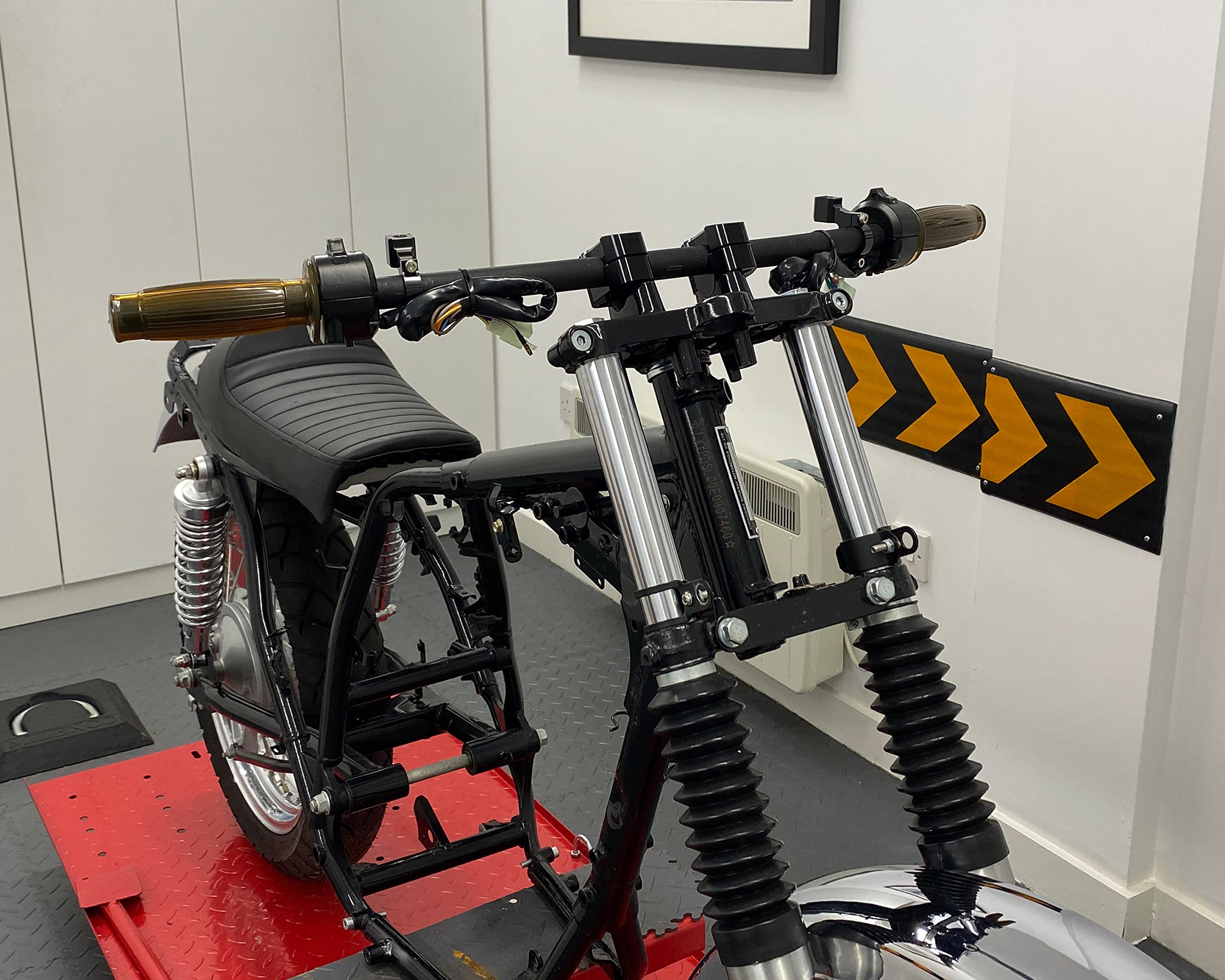 Marrone Manopole per Moto Cafe Racer Project Trike Per 22mm 7/8" Barre