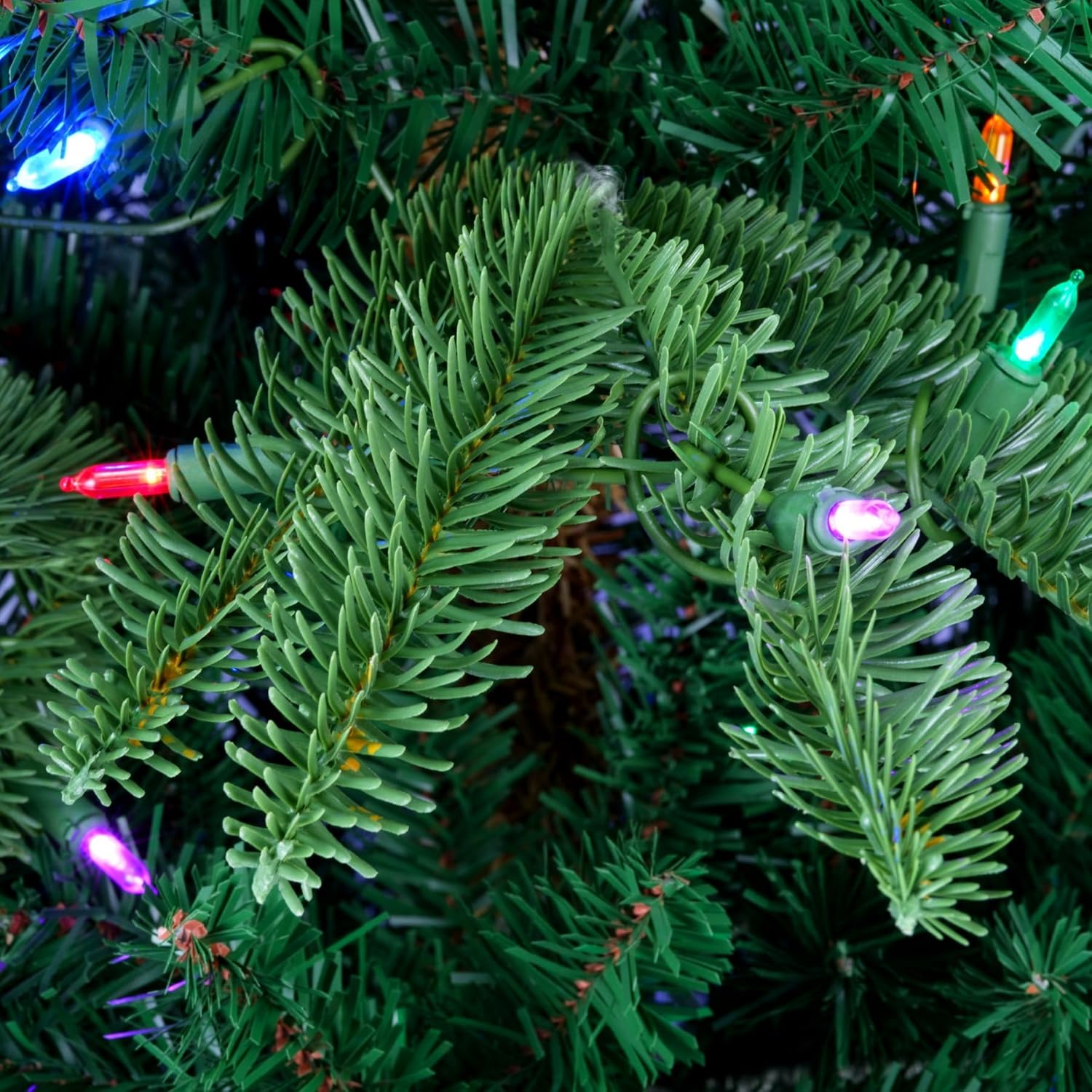 YULETIME 6.5ft Pre-Lit Christmas Tree, Realistic Spruce Holiday Decorative Tree with UL Listed 300 Multicolor LED Christmas Lights (6.5' Realistic Spruce Multicolor)