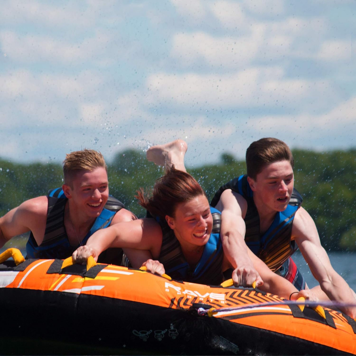 RAVE Sports Mass Frantic 4 Person Towable Tube 2.0 Edition