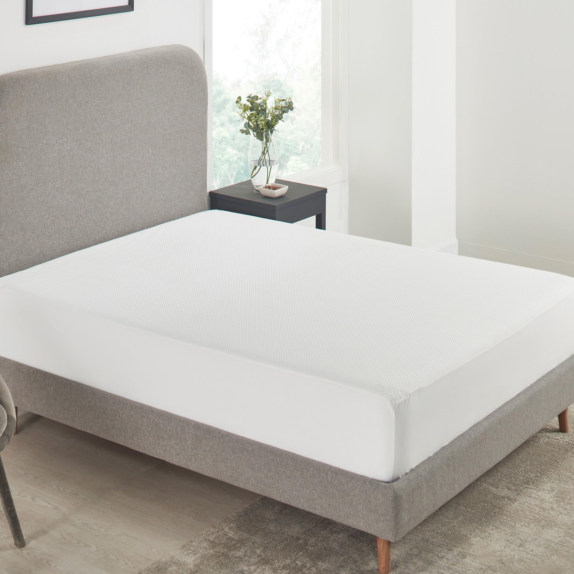 California Design Den Premium Waterproof Mattress Protector for King Size Bed - Soft, Cooling, Noiseless, Machine Washable, Fitted Mattress Cover with 8-20 Inch Deep Pockets
