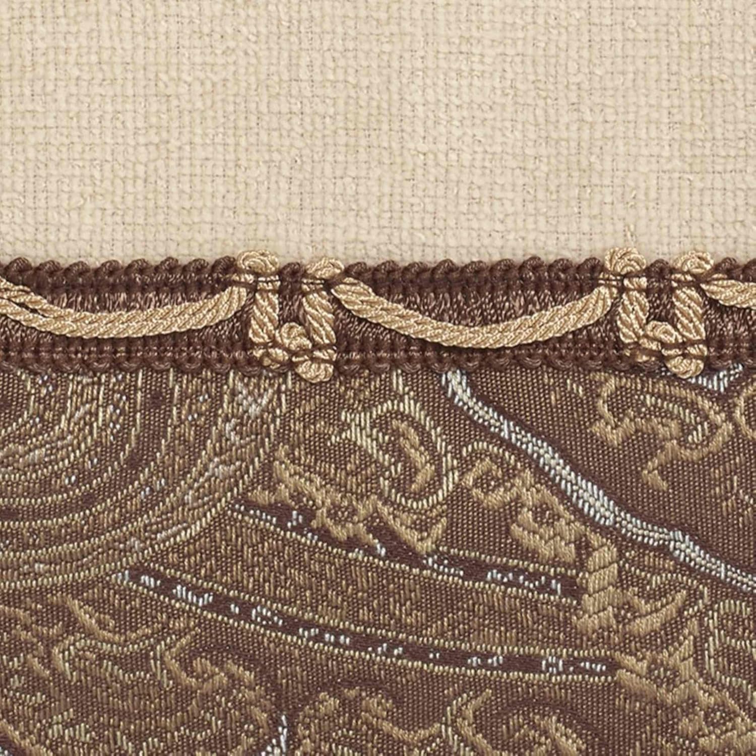 Bradford Linen Cotton Fingertip Towel with Paisley Trim