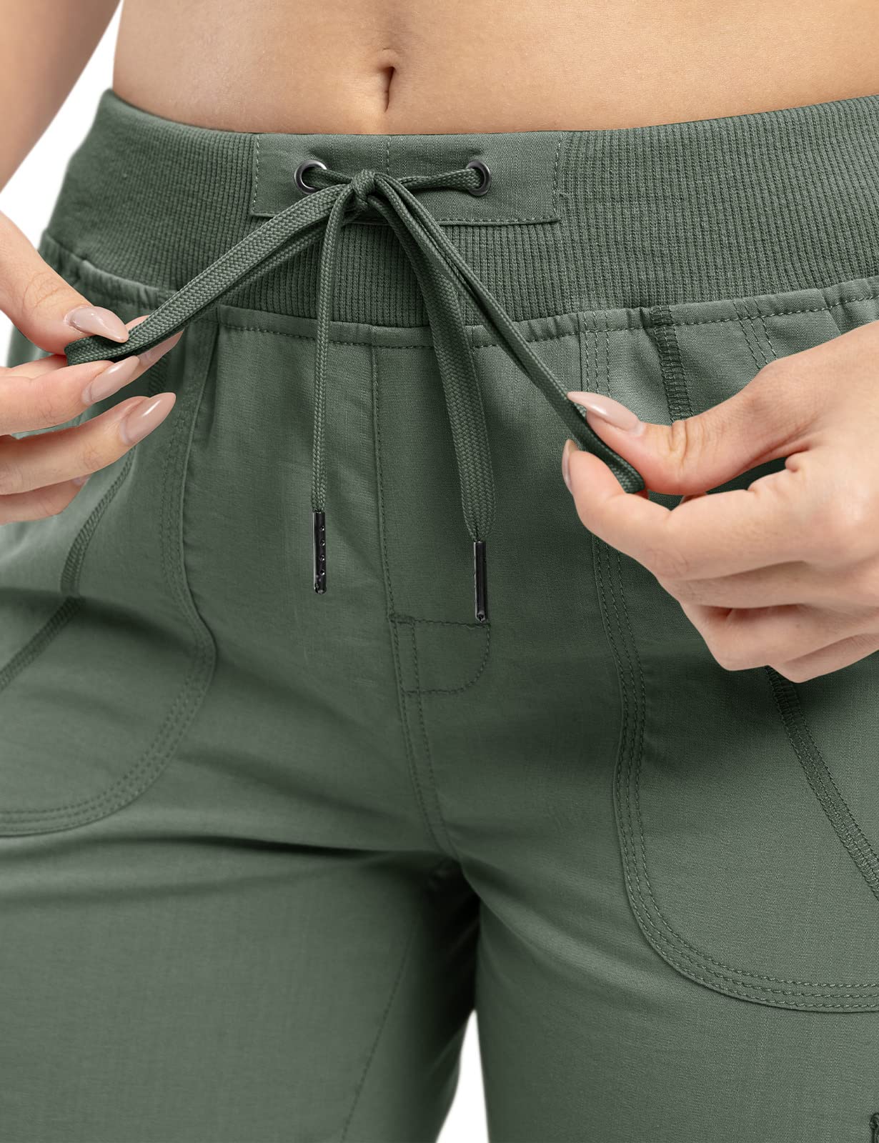 dohobo Pantacourt cargo pour femme Pantalon de randonnée léger à séchage rapide Respirant Short d'extérieur Athlétique Voyage Décontracté Confortable Pantalon 3/4 avec 6 poches