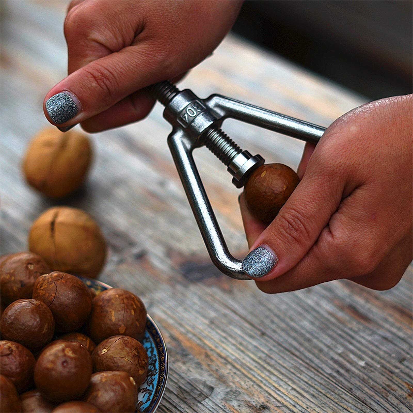 Schiaccianoci Noce Clip Dado a Clip Dado Macadamia Multifunzione vetrina Frutta Apertura Noce Clip da Cucina per Dado Shellista Crack Filbert Pinza Nut Cracker Sheller Noce