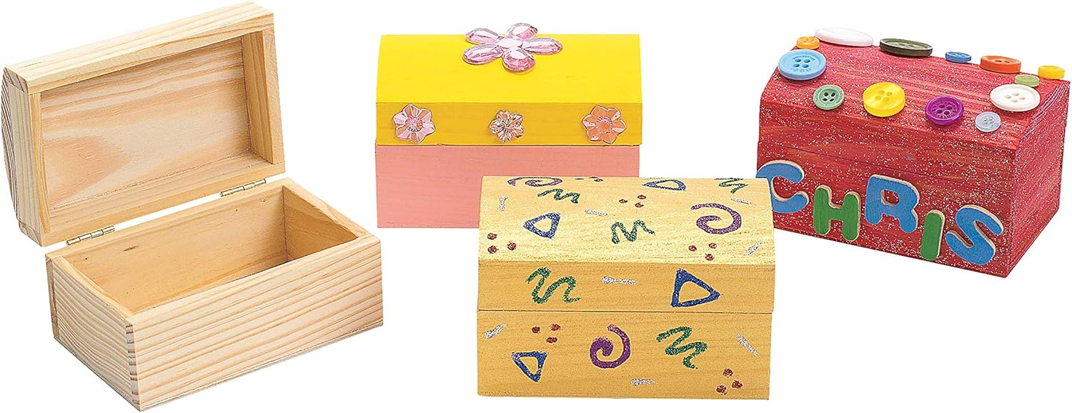 Treasure chest | Wood | 10 x 6 x 6 cm | 12 pieces