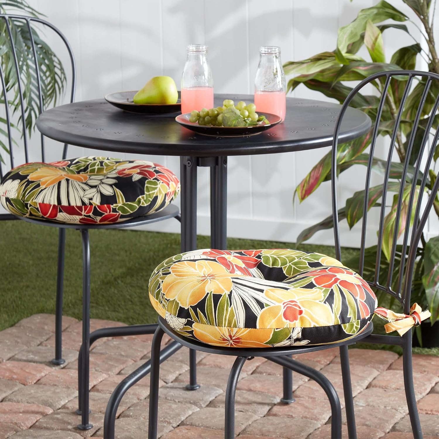 South Pine Porch Outdoor 15-inch Round Bistro Chair Cushion (Set of 2), Aloha Black Floral