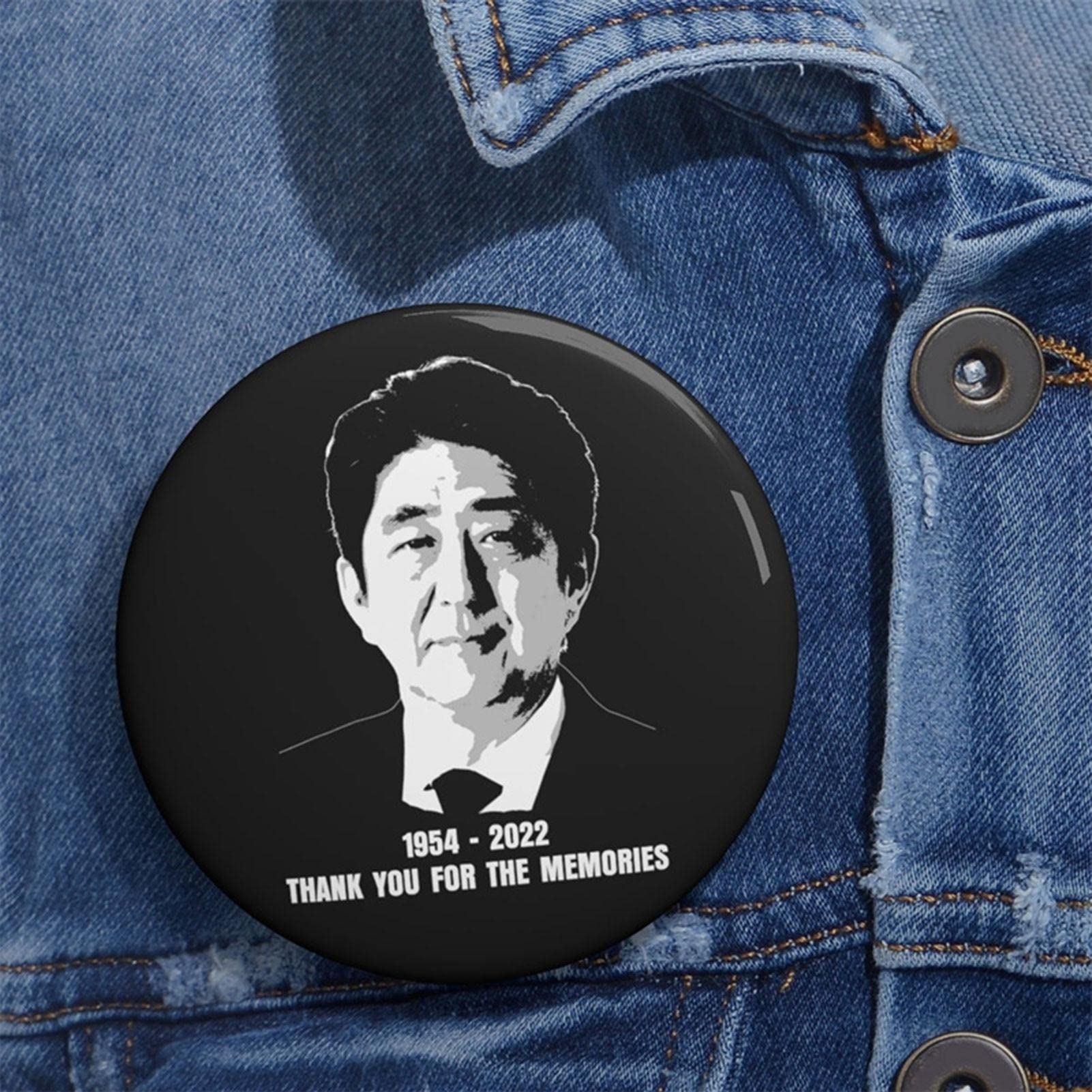 Amazon.co.jp: SURD 安倍晋三 元首相 記念 バッジ 1954-2022 安倍総理