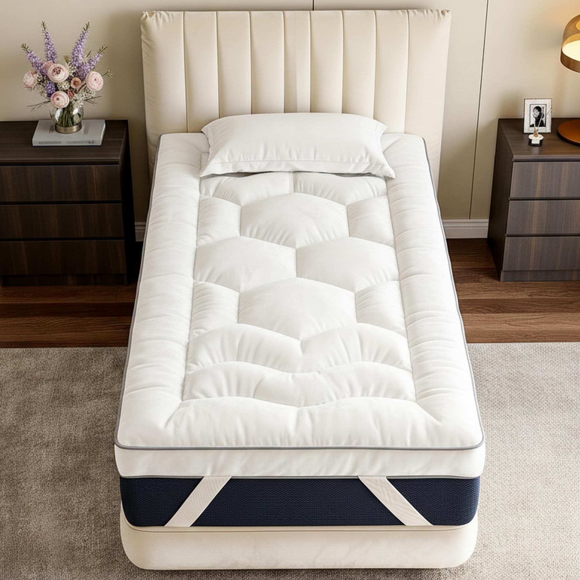 Single Mattress Topper, 10cm/4 Inch Deep Thick Microfibre, Cloudlike Hotel Luxury Feel with Ergonomic Zoned Support, 1200GSM Box Stitched Filling, Breathable Washable with Elasticated Corner Straps