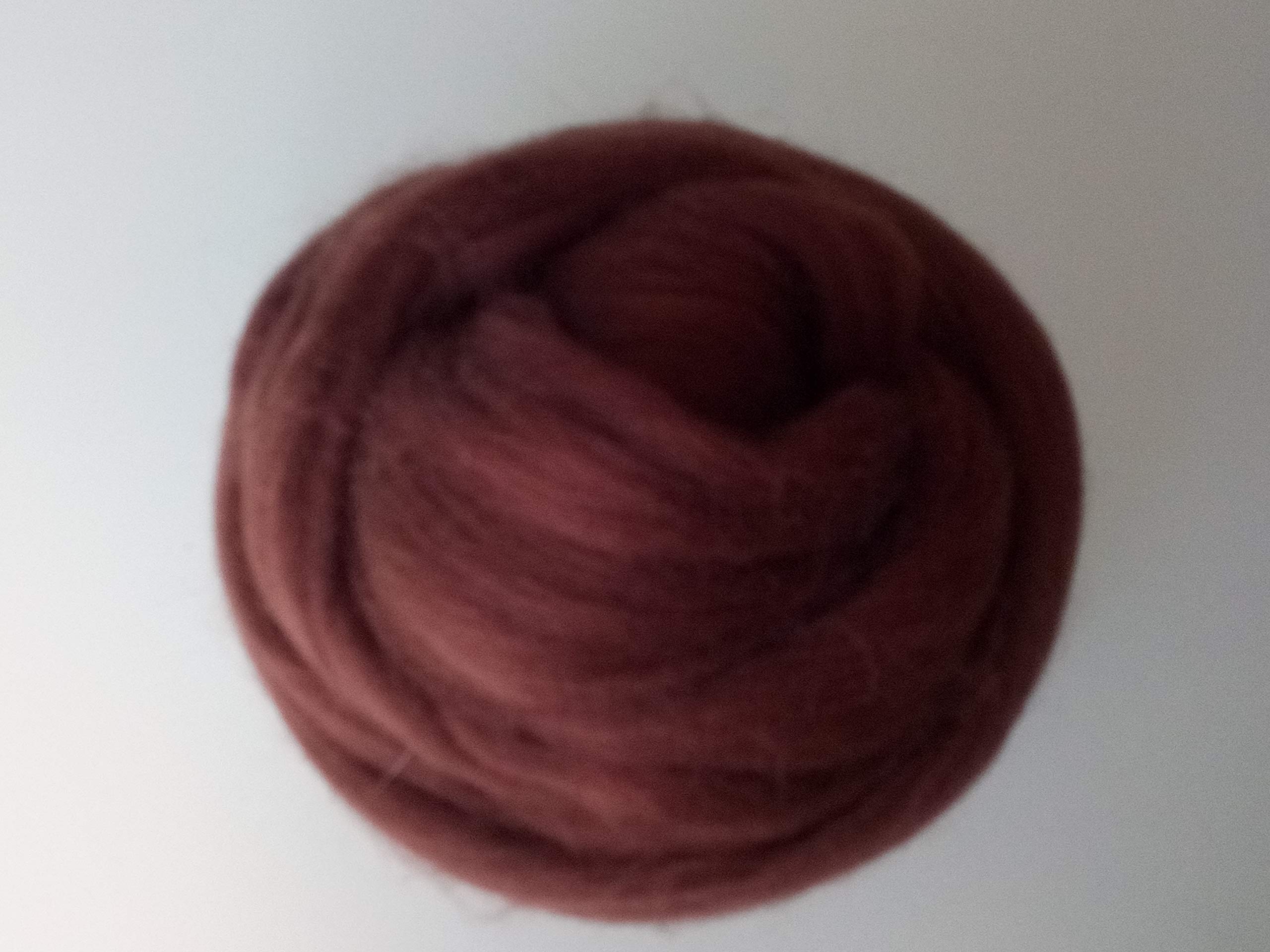 Brown Family* Pure Merino Roving Wool Top for Needle and Wet Felting, Spinning 30–200g (Chocolate Brown, 80 g) — image 1