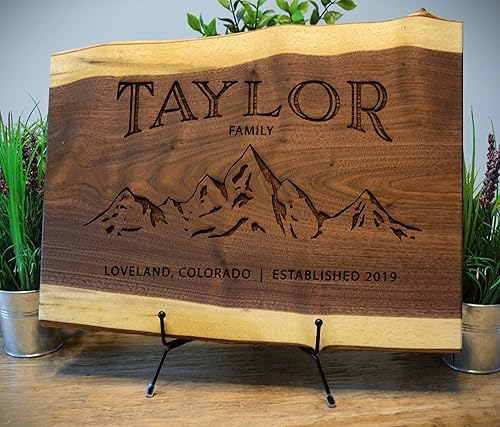 Personalized Cutting Board Wedding Gift Artisan Live Edge Walnut Display Rustic Unique Custom Engraved Family Sign Home Decor Anniversary Couple
