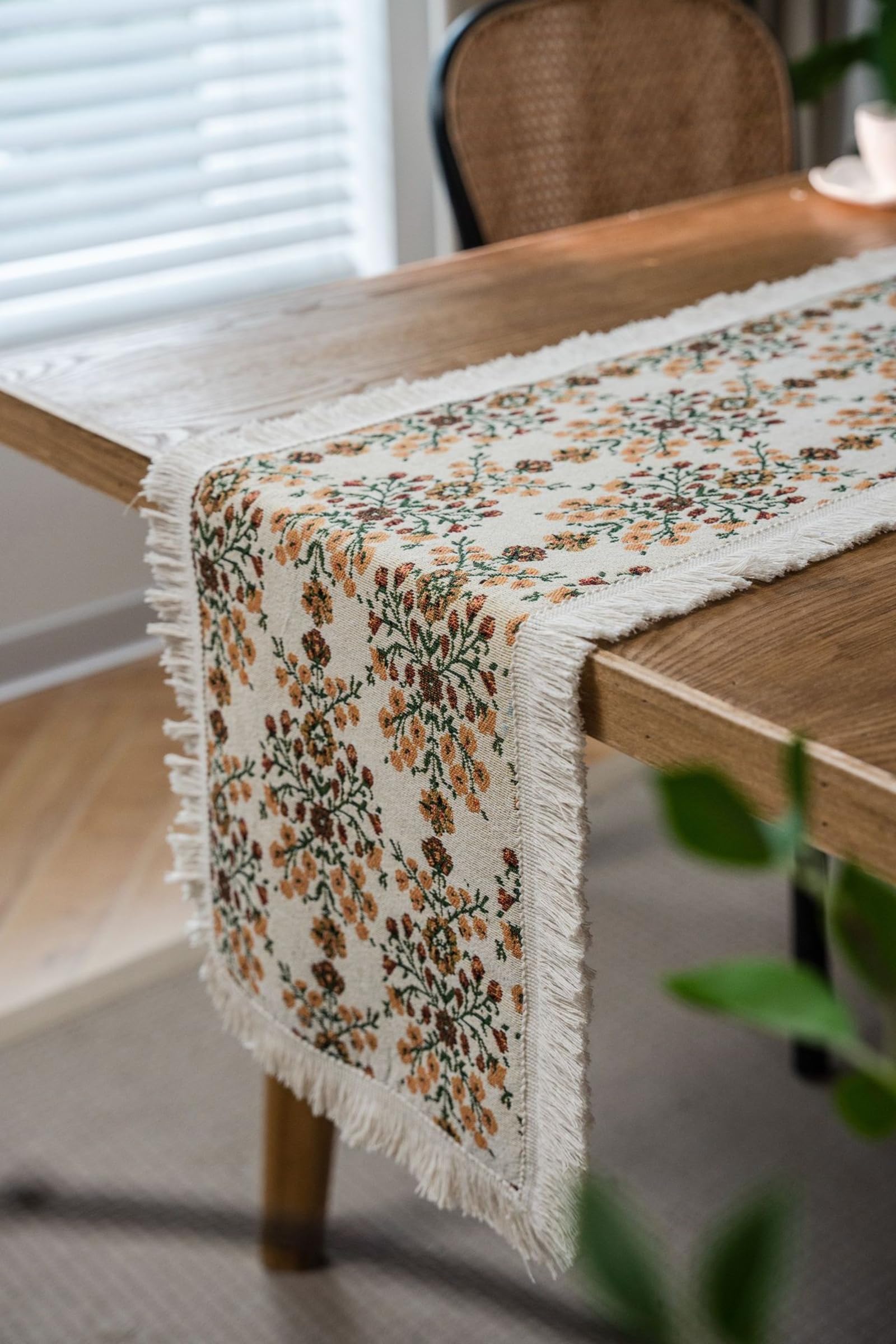 Beige Gelb Tischläufer Baumwolle Leinen, Esstisch Tischläufer Abwaschbar Jacquard Pflaumenblüte Muster mit Quasten Tischdecke für Küche Esstisch Dekor, 30x220 cm, Beige Gelb