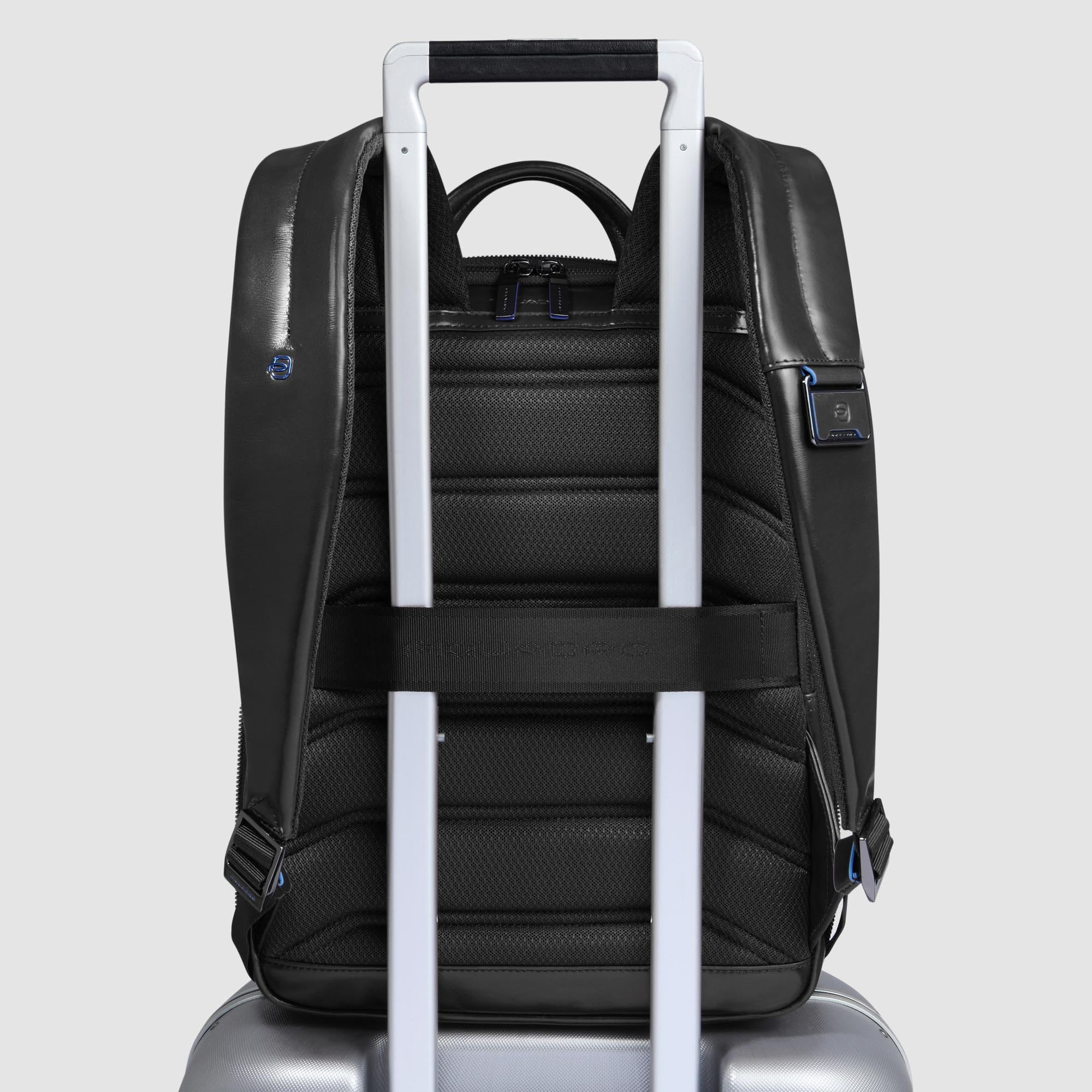 PIQUADRO Zaino uomo personalizzabile porta pc 14" | Aggancio per Trolley, Spallacci imbottiti, Vani organizzati, Elegante e Professionale, Ufficio, Uso quotidiano