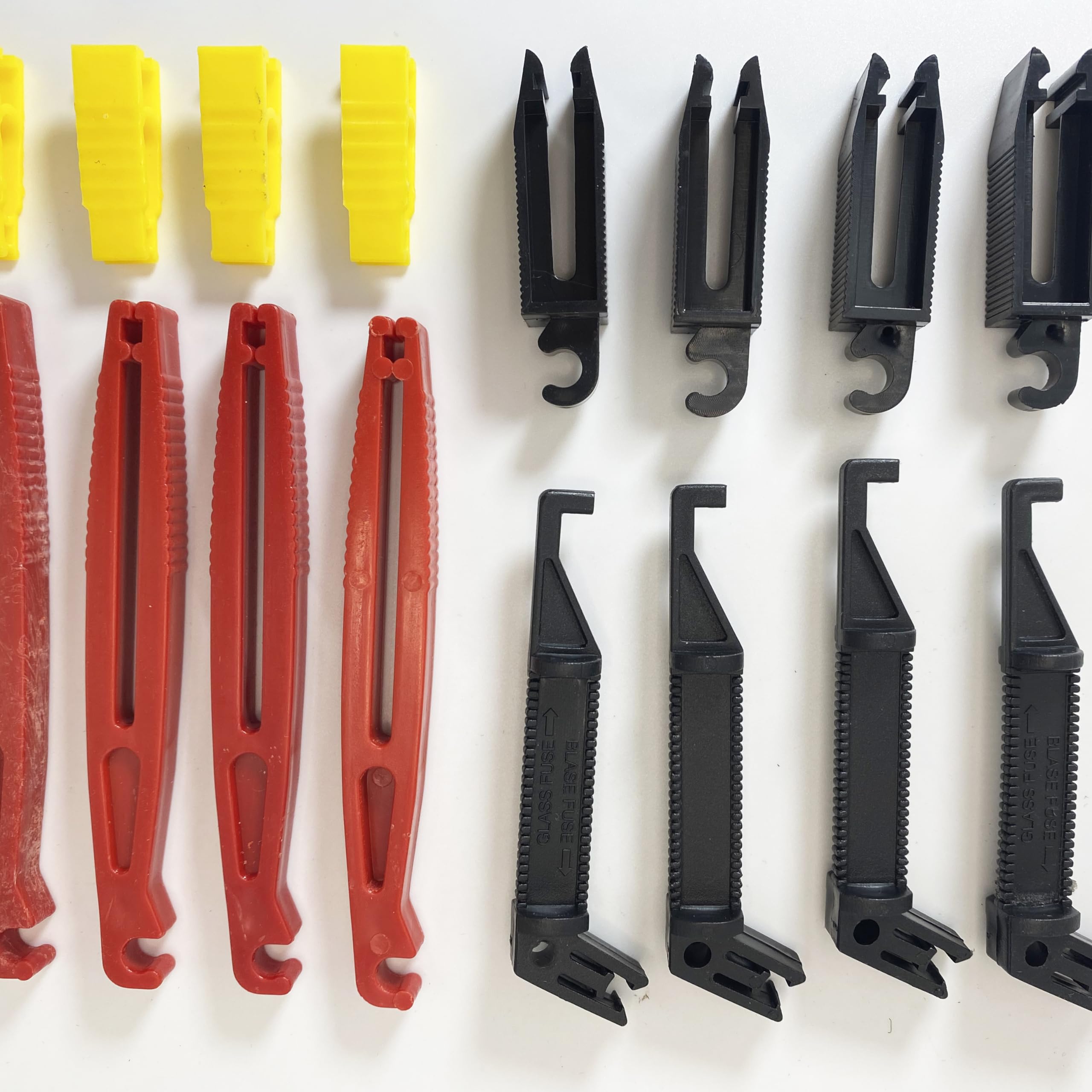 Estrattore di fusibili 16 pezzi 4 dimensioni - Pinze per rimuovere i fusibili dall'auto in plastica