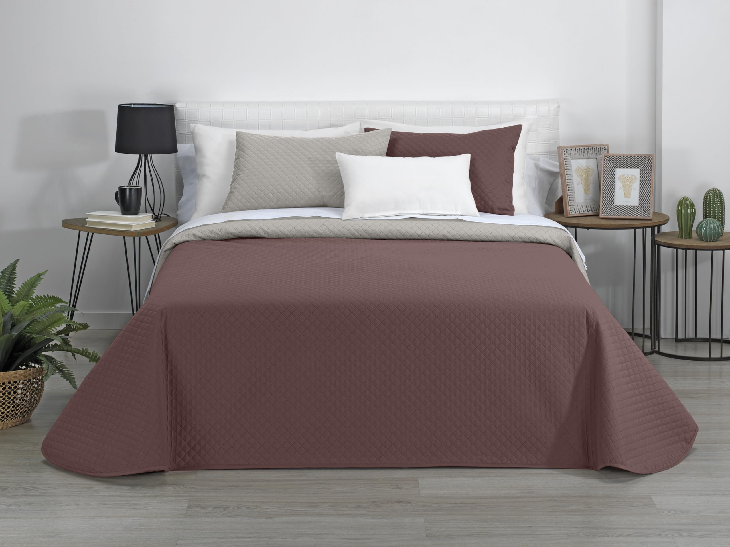 Estoralis - AVA | Colcha boutí Reversible | Primavera-Verano-otoño-Invierno 100% Microfibra Extra Suave. | Beige/Marron | Cama 140/150/160 cm. (250 x 270 cm. AnchoxAlto) | Colcha Multiusos.