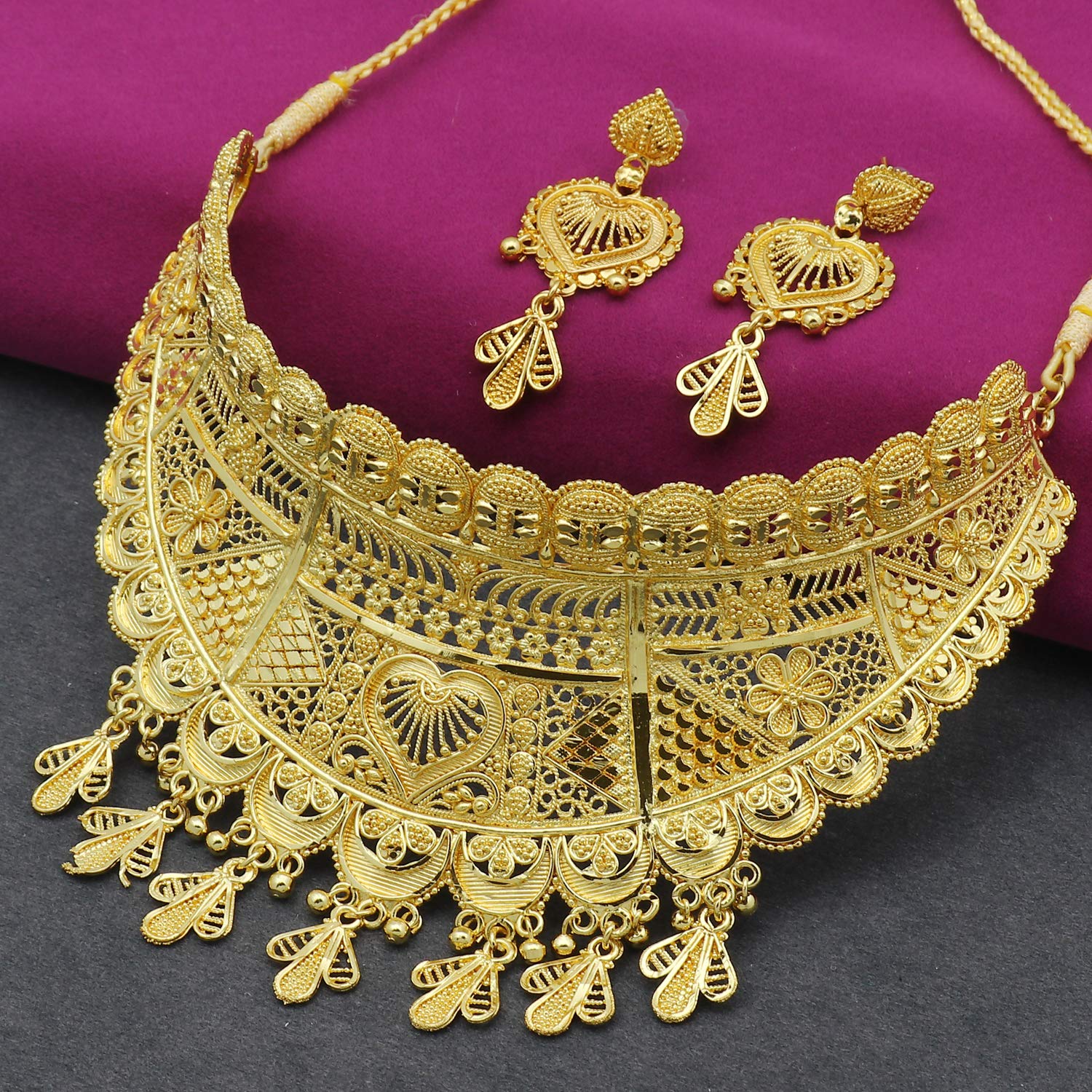 Spectacular 24 Carat Plated Choker Necklace Set
