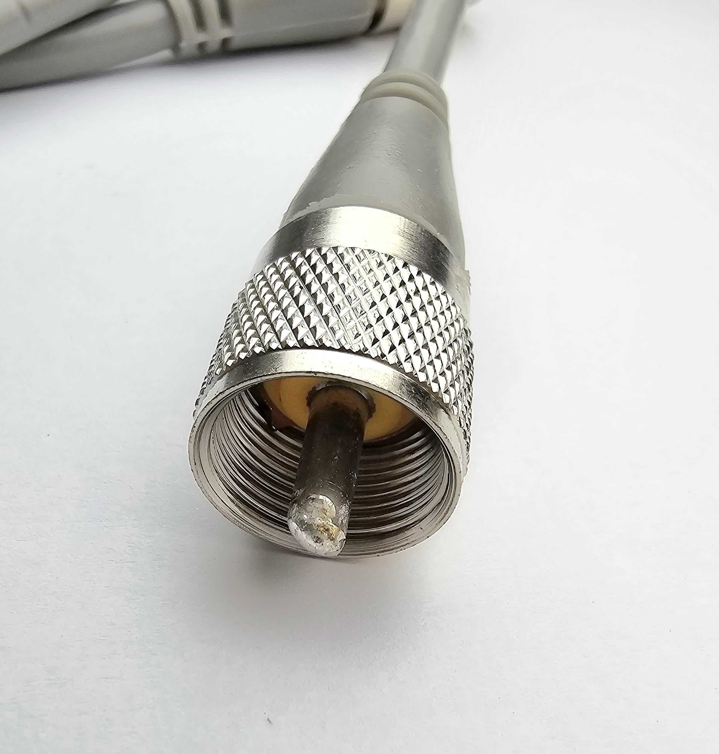 2 Piedi RG8x Coax UHF (PL259) Cavo Antenna Maschio A Maschio - CablesOnline R-U002