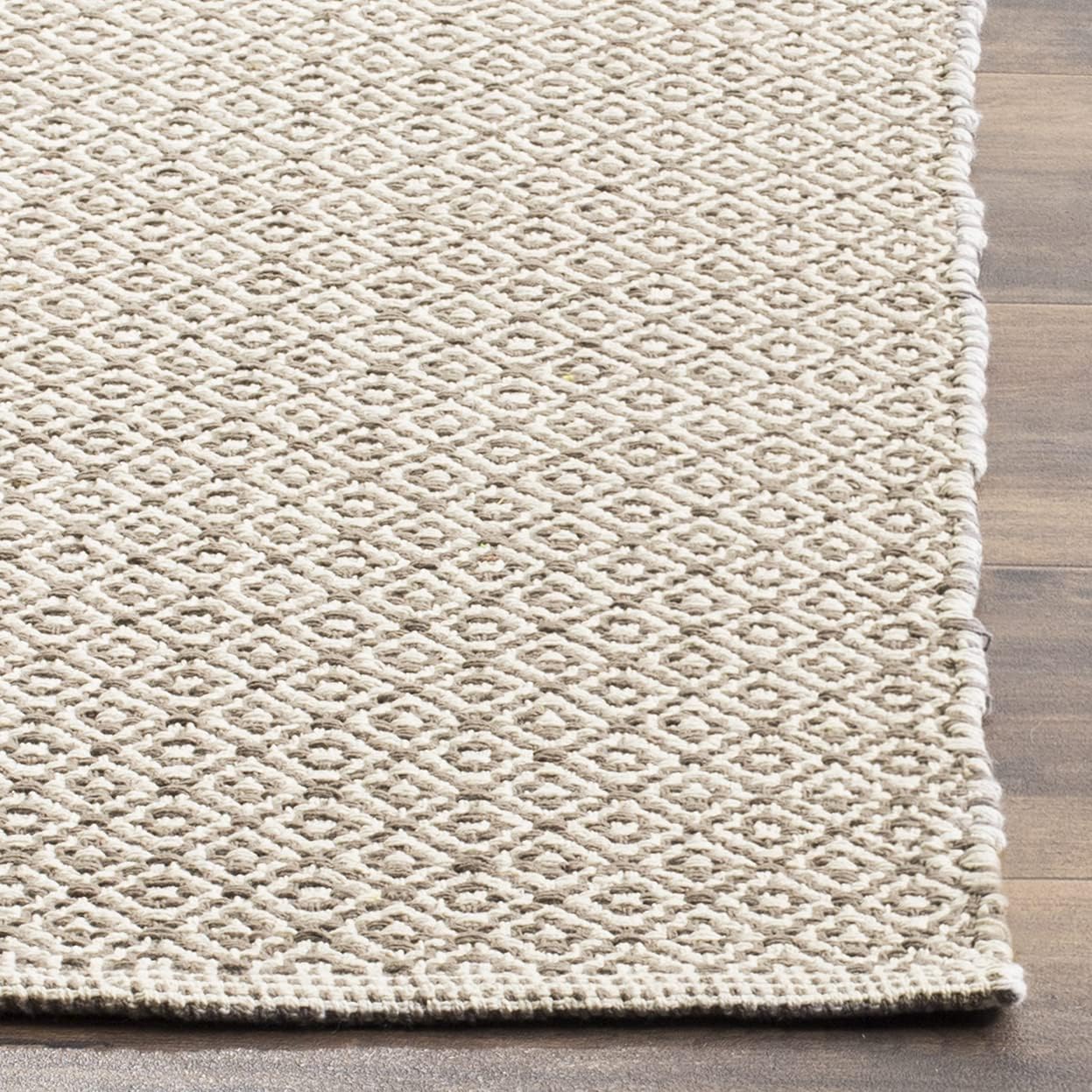 SAFAVIEH Area Rug 3x5 - Montauk Collection - Ivory & Grey, Handmade Cotton, Ideal for Living Room, Bedroom, Dining Space (MTK717A)