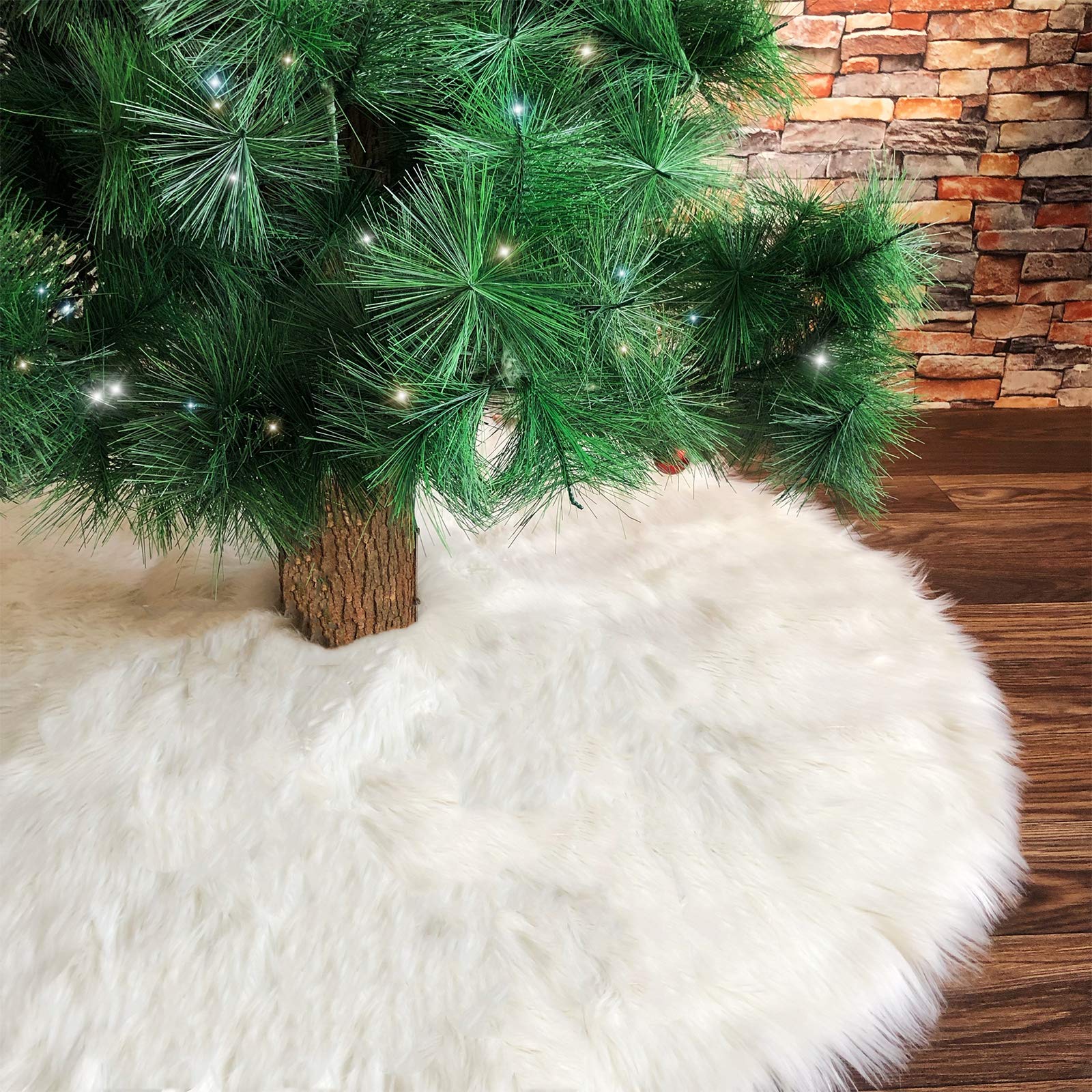 Deggodech White Luxury Faux Fur Christmas Tree Skirt Large 78Cm Xmas Tree Skirt Soft Christmas Tree Base Cover Decorations New Year Party Supply (, 78Cm/30Inch)