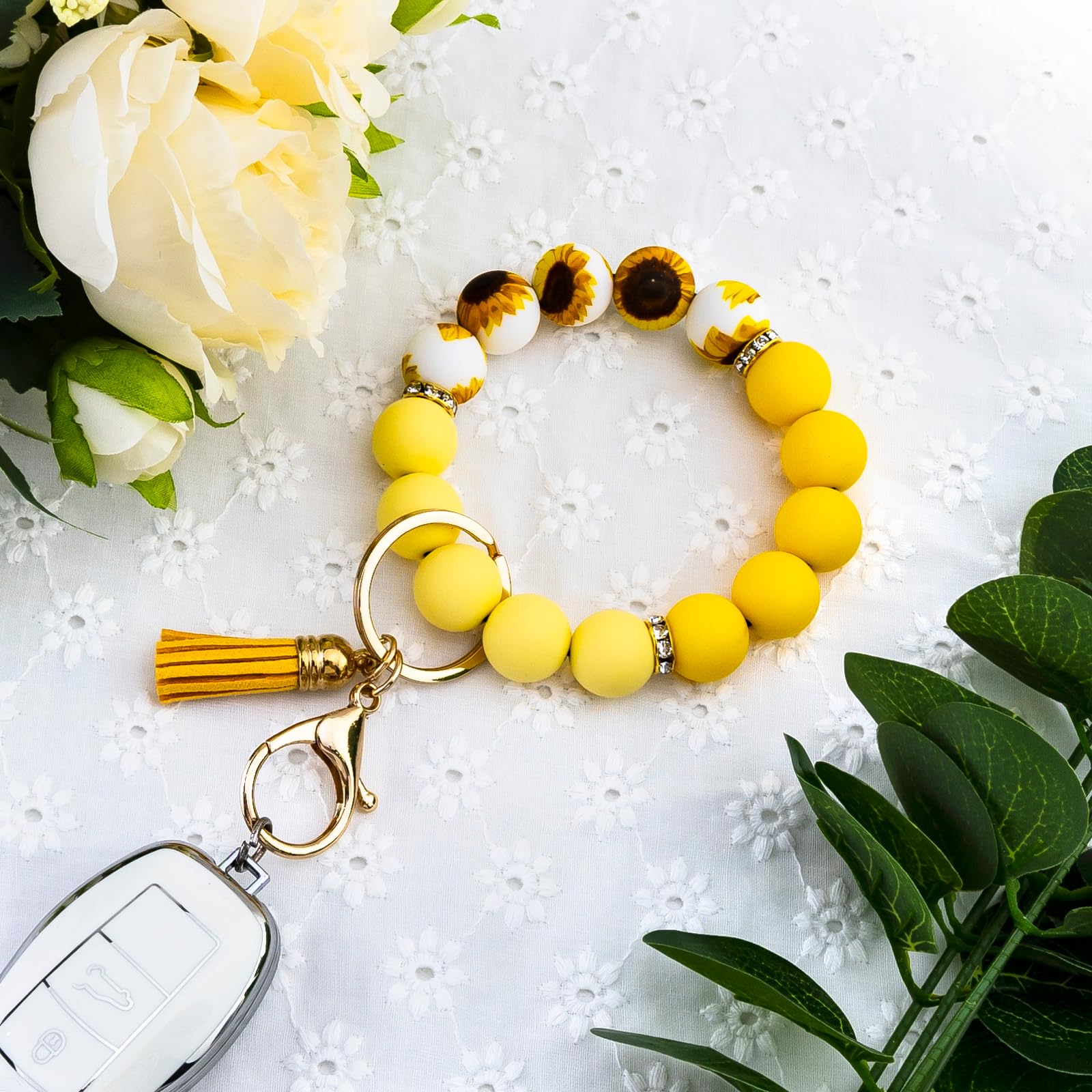 Sunflower Bracelet Gifts for Women Yellow Gifts for Women Sunflower Car Accessories Silicone Beaded Wristlet Keychain Yellow Sunflower Bracelet for Sunflowers Lovers