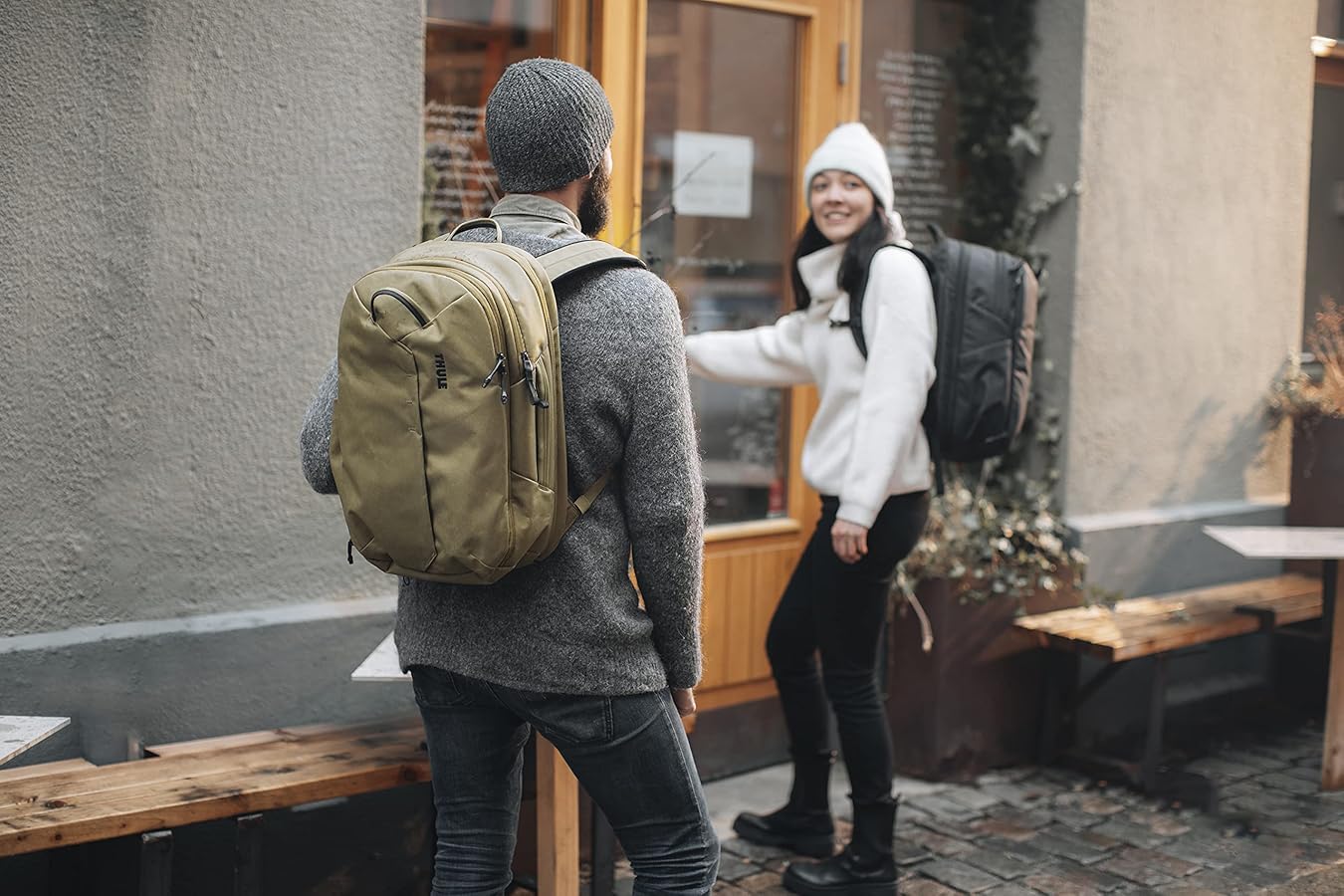 Amazon | [スーリー] リュック Aion Travel Backpack 28L Nutria 
