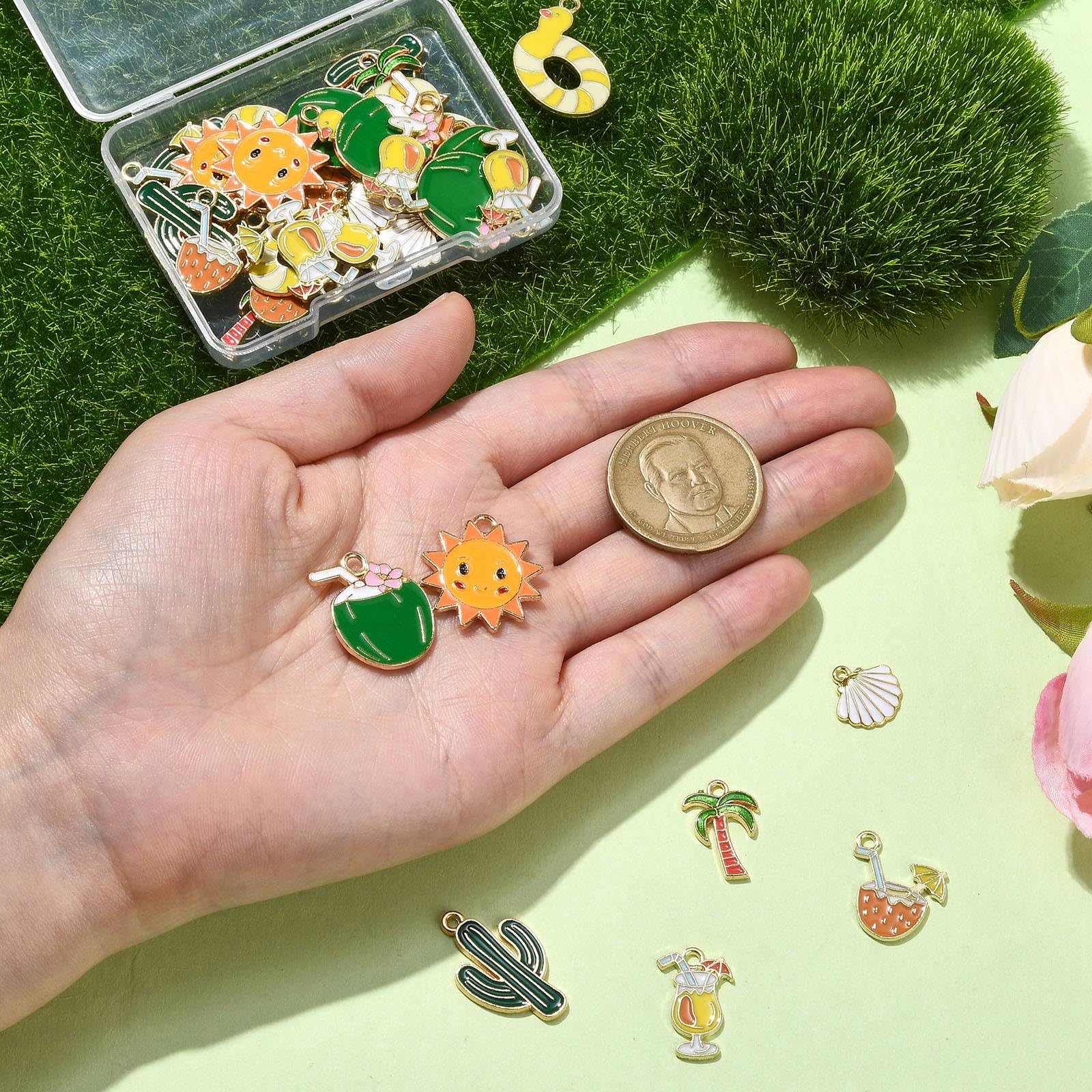 Stiesy 40Pcs 8 Styles Enamel Beach Charms Summer Charm Pendant Shell Cactus Coconut Tree Sun Charms for Jewellery Making Bracelet Necklace Crafting Earring DIY - Image 4