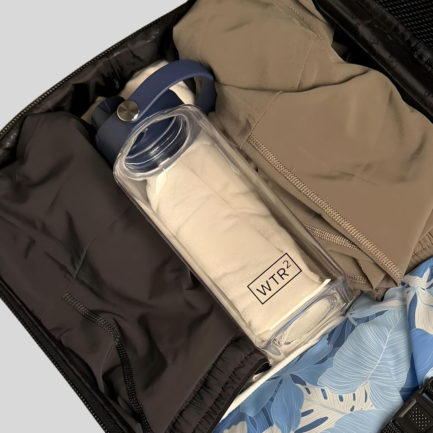 WTR² 32oz Square Water Bottle, Clear, Zero-Roll, Lightweight, Leak Proof & Drop Resistant, BPA/BPS Free, Built for Everyday Use at Work, Gym, and Home (Clear) - Image 3