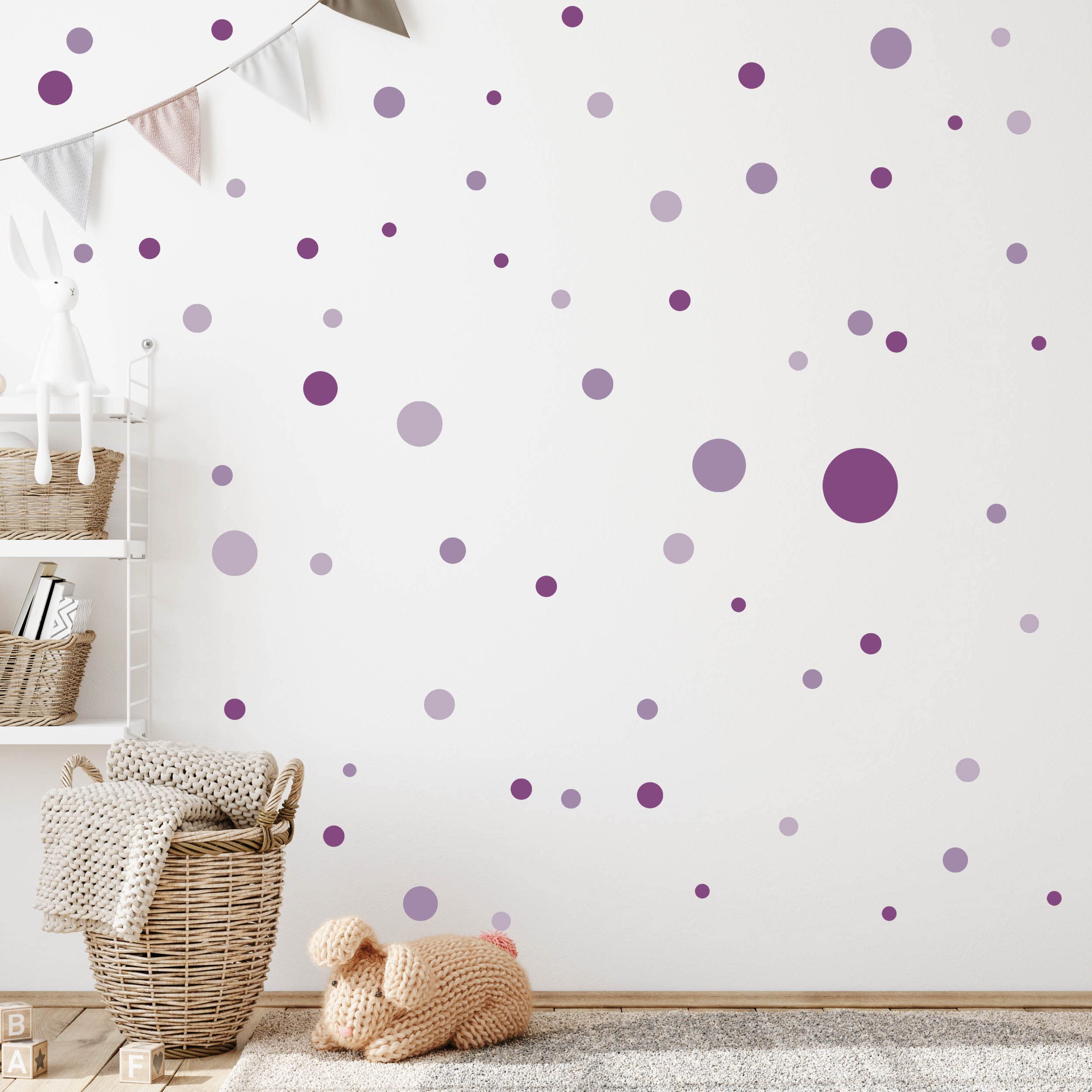WANDKIND Kreise Set 120 Stück Wandtattoo für Babyzimmer V283 Aufkleber Sticker Kreis Wandaufkleber Kinderzimmer Punkte Dots Klebepunkte in verschiedenen Farben (Violette)