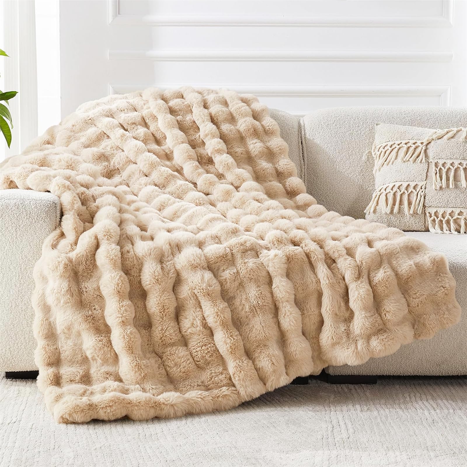 FASCINATDECO Faux Rabbit Fur Luxury Plush Sherpa Throw Blanket Reversible Fuzzy Warm Cozy Fluffy Fur Blanket for Bed Sofa Couch Home Decor, 160x200cm, Khaki