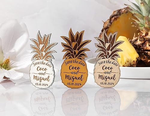 Miniatura 2 de Imanes de reserva la fecha para bodas. Invitación de boda cortada con láser de piña. Regalo de boda de destino hawaiano