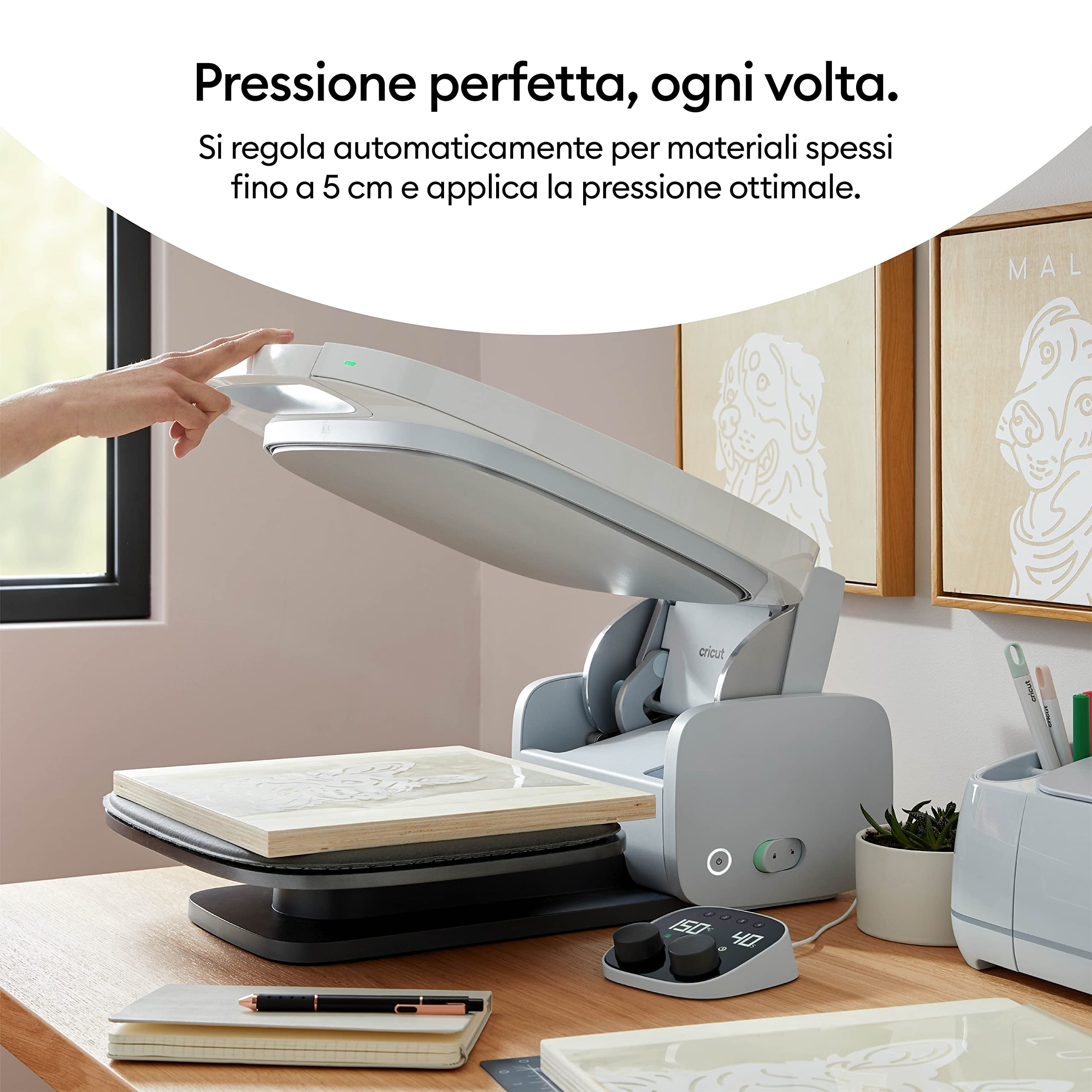 Cricut Autopress Piastra termica da 38 x 30 cm Termopressa professionale per termovinile (HTV), Infusible Ink e sublimazione Raggiunge una temperatura massima di 205 °C