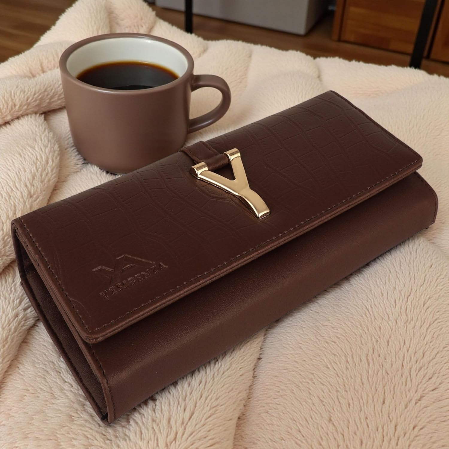 Women's Croco Faux Leather Tow Fold Casual Latest Hand Clutch Wallet Purse with Phone Pocket 6 Cards Slot, Clay Brown, 8.5, Casual