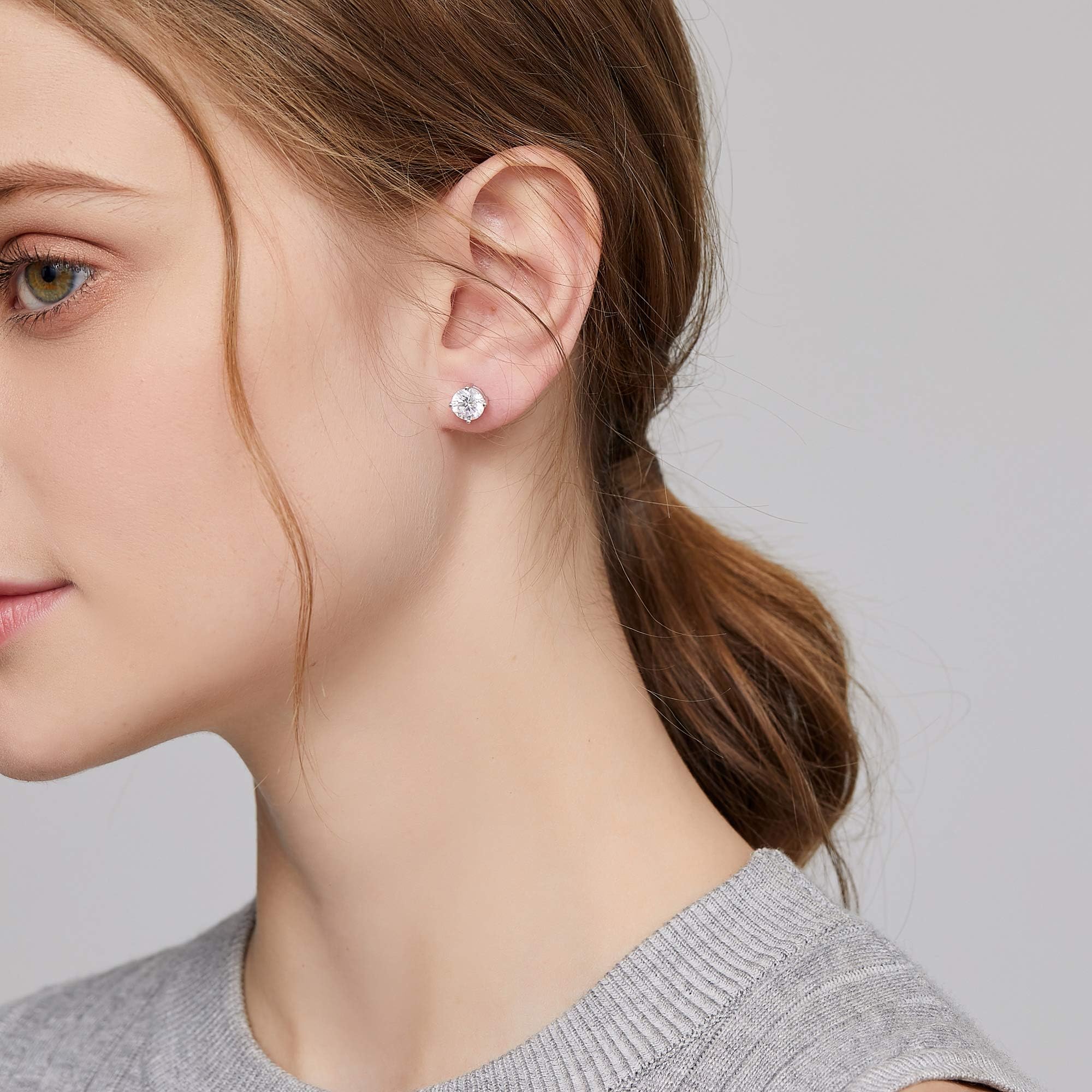 18K Blanco Oro Plateado Pendiente Brillante Diamante Hombre Mujer Circonitas Pendientes Plata de Ley 925 Regalo de Cumpleaños Navidad San Valentin Color Blanco