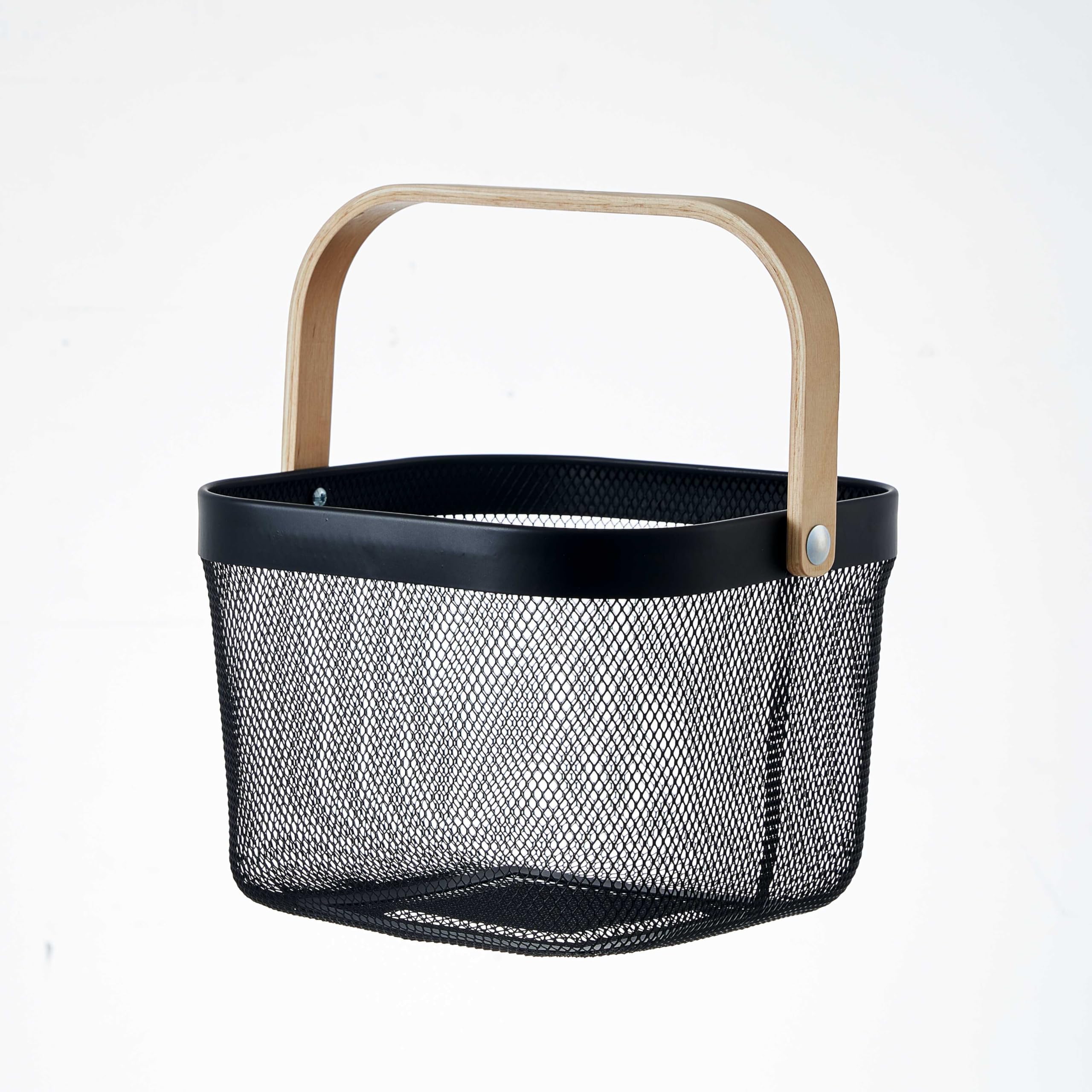 Eden & Willow Black Mesh Wire Metal Storage Basket With Wooden Handle - Versatile Organiser For Kitchen, Bathroom, Office - Stackable & Durable (, Small)