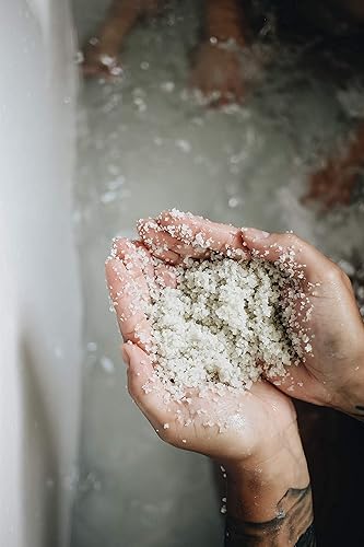 Miniatura 3 de Body BOUQUET RITUAL - Esmalte corporal con jazmín, loto rosa, sal marina gris francesa y coco, exfoliante calmante y curativo, esmalte corporal