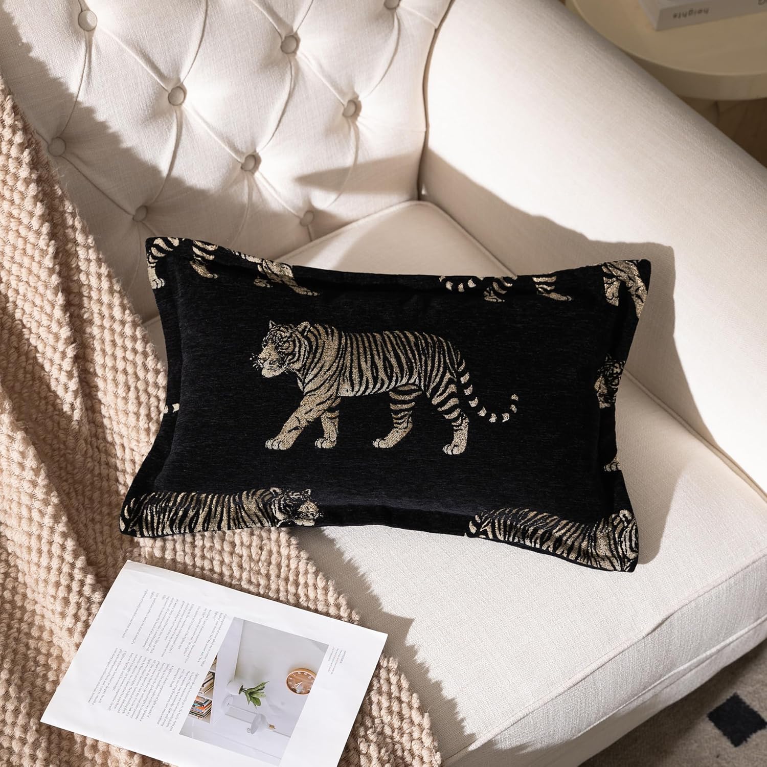 1-Piece Luxury Tiger Chenille Throw Pillow Cover 13 x 20 Inches, Wild Animal Pattern Jacquard Rectangle Lumbar Cushion Covers, Vintage Home Decor Pillow Case for Couch Sofa Bed Living Room