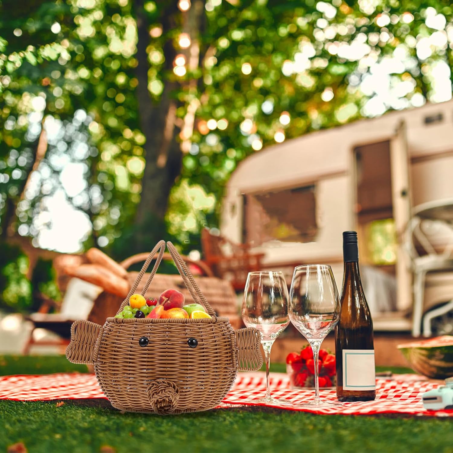Kisangel Whimsical Pig-shaped Hand-woven Picnic Basket Made From PP Material Compact Snack Storage Organizer for Kitchen Restaurant Decorative Use