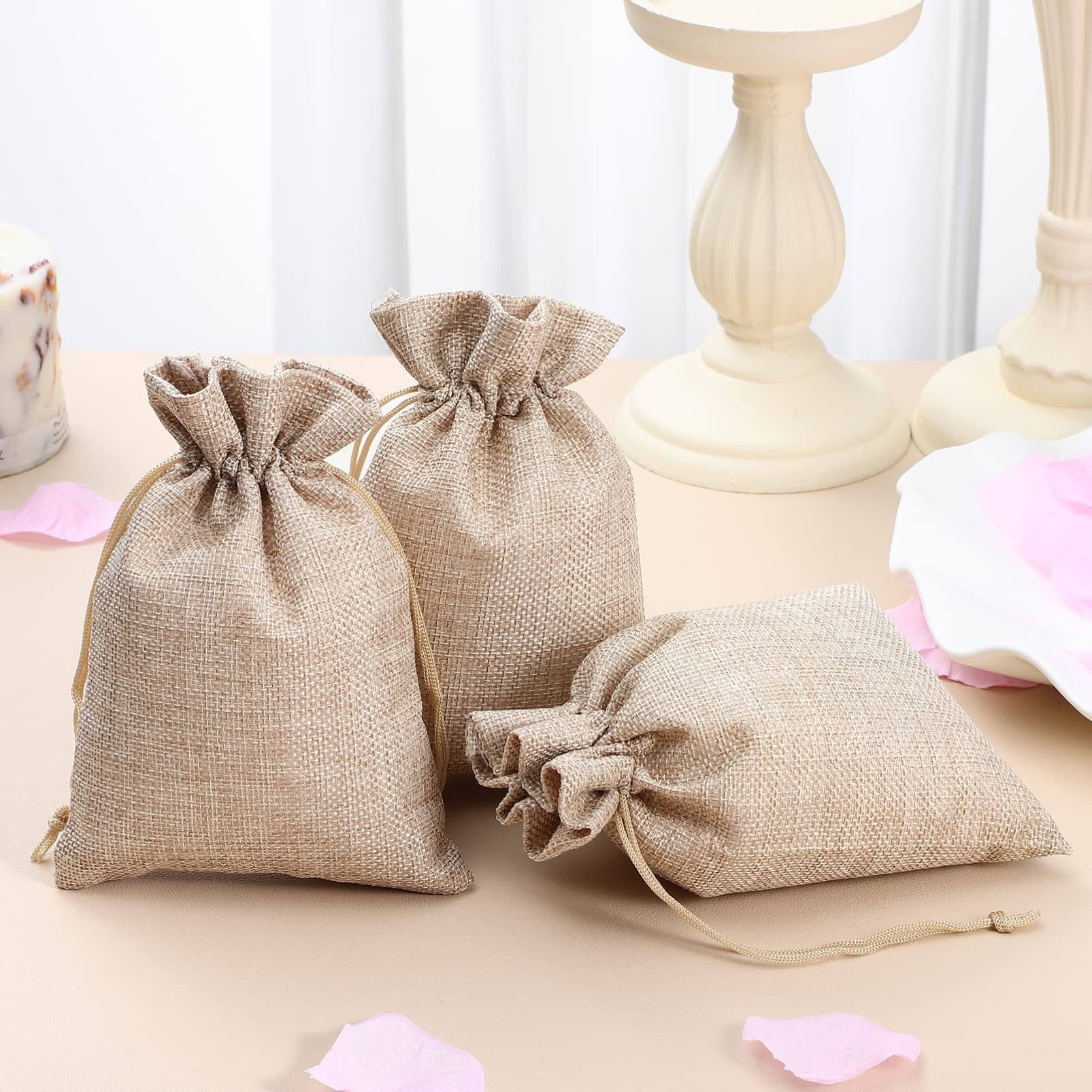 HONITANO 50 Stück Jute Geschenktüten mit Kordelzug Rustikale Aufbewahrungstaschen für Hochzeiten Partys und DIY Projekte Wiederverwendbare Verpackungsbeutel